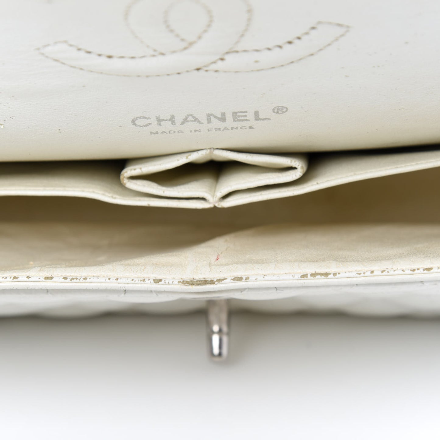 Caviar Quilted Medium Double Flap White