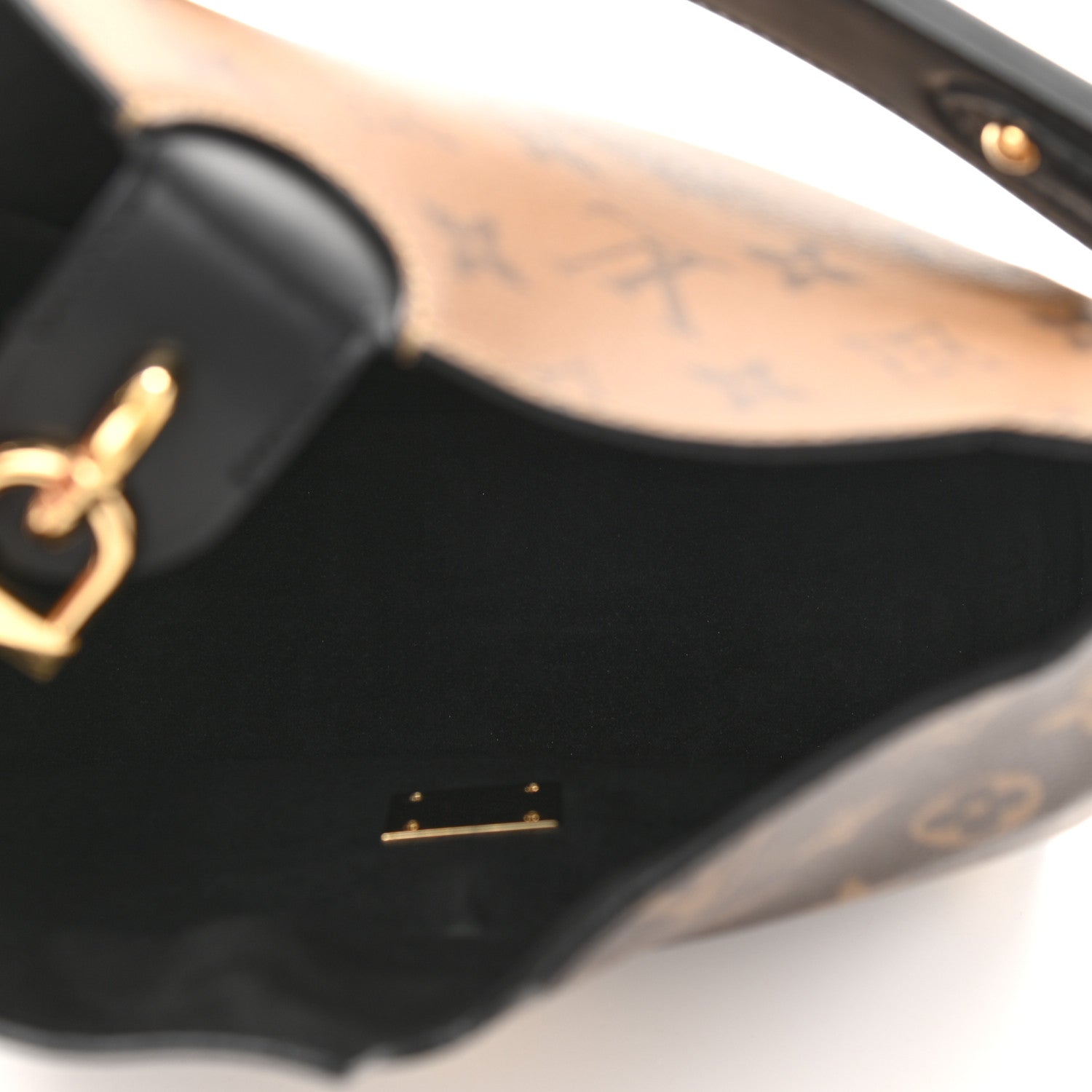 Louis Vuitton Reverse Monogram Bento Box EW 5 of 10