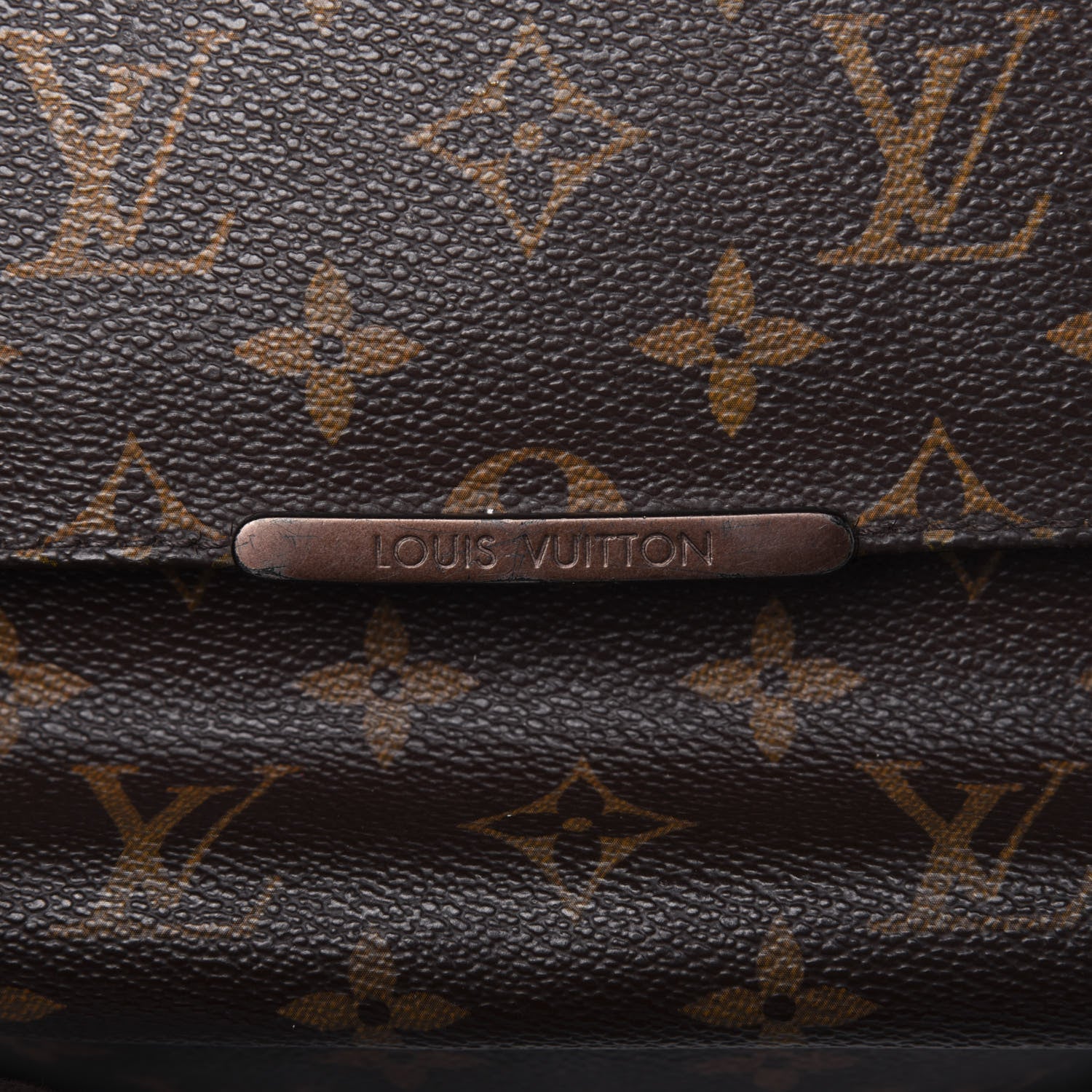 Louis Vuitton Monogram Beaubourg MM Messenger Bag 15 of 17