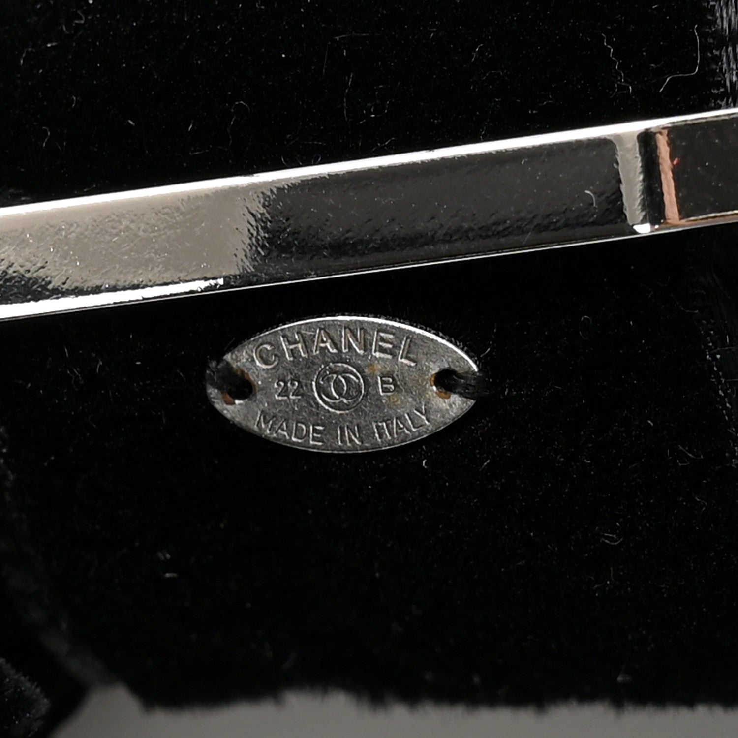 Chanel Velvet Bow CC Hair Clip Black 3 of 6