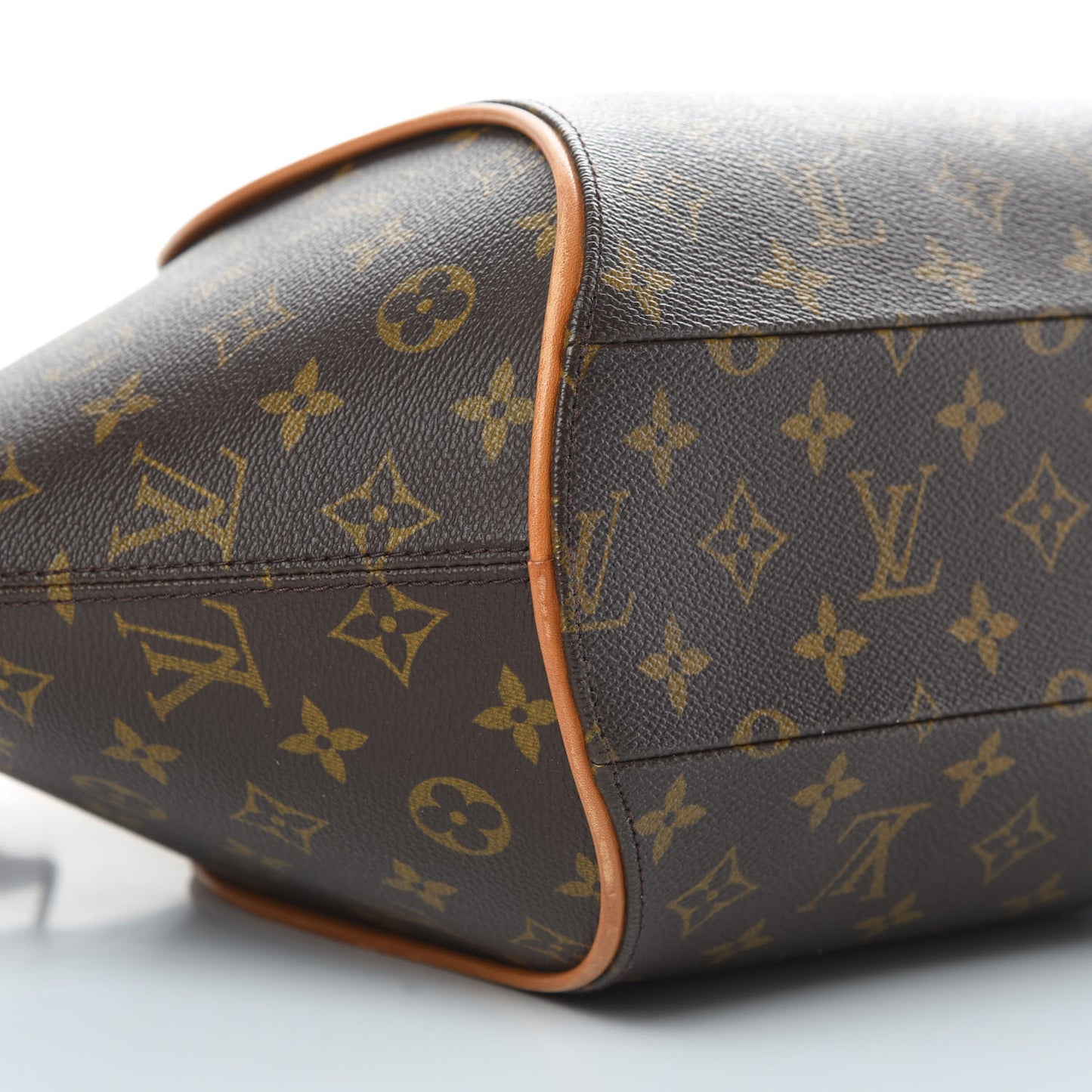 Monogram Ellipse MM