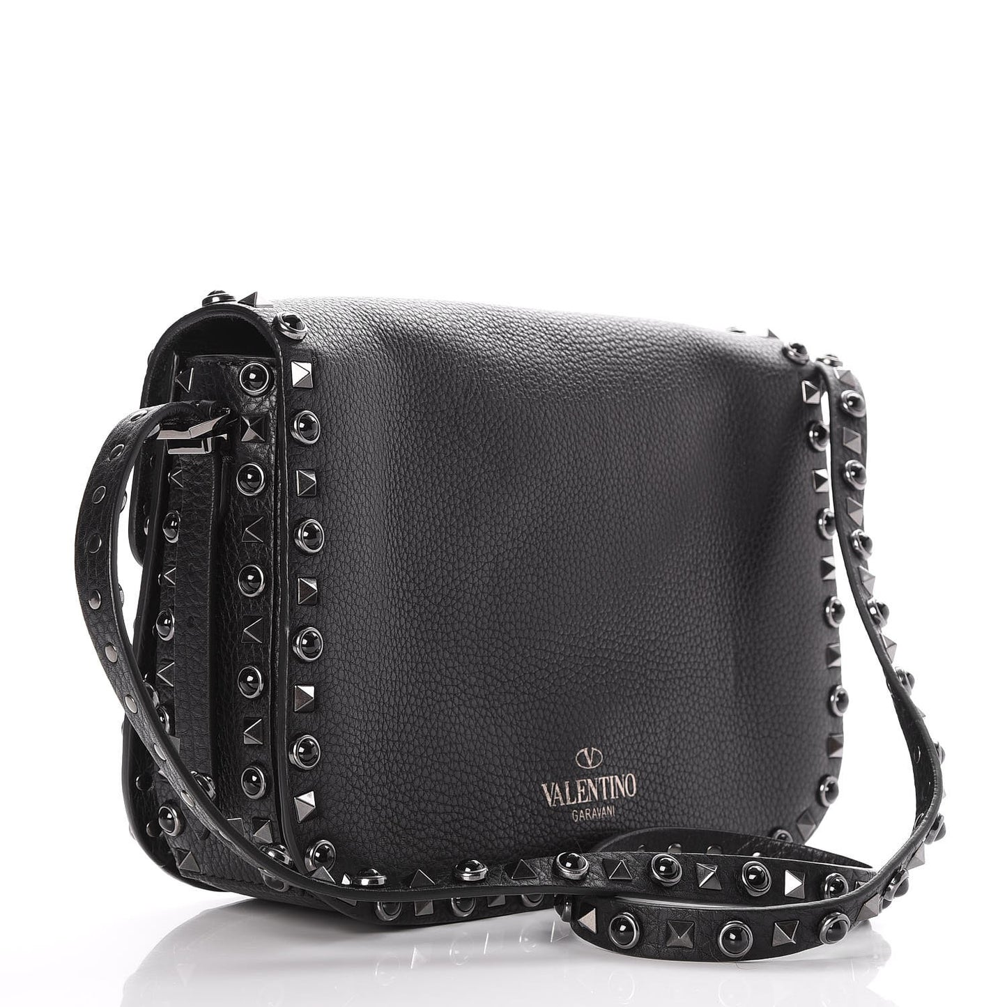 Pebbled Calfskin Onyx Medium Rockstud Rolling Flap Saddle Bag Black