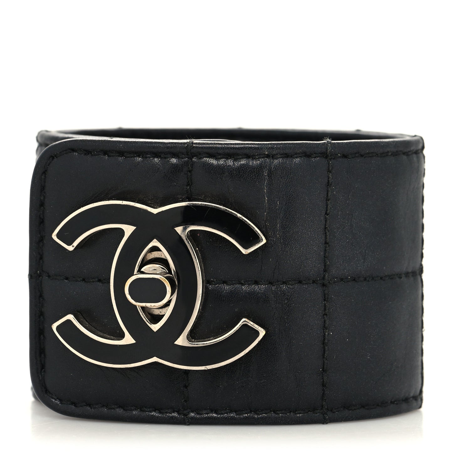 Lambskin Quilted Enamel CC Turnlock Cuff L Black