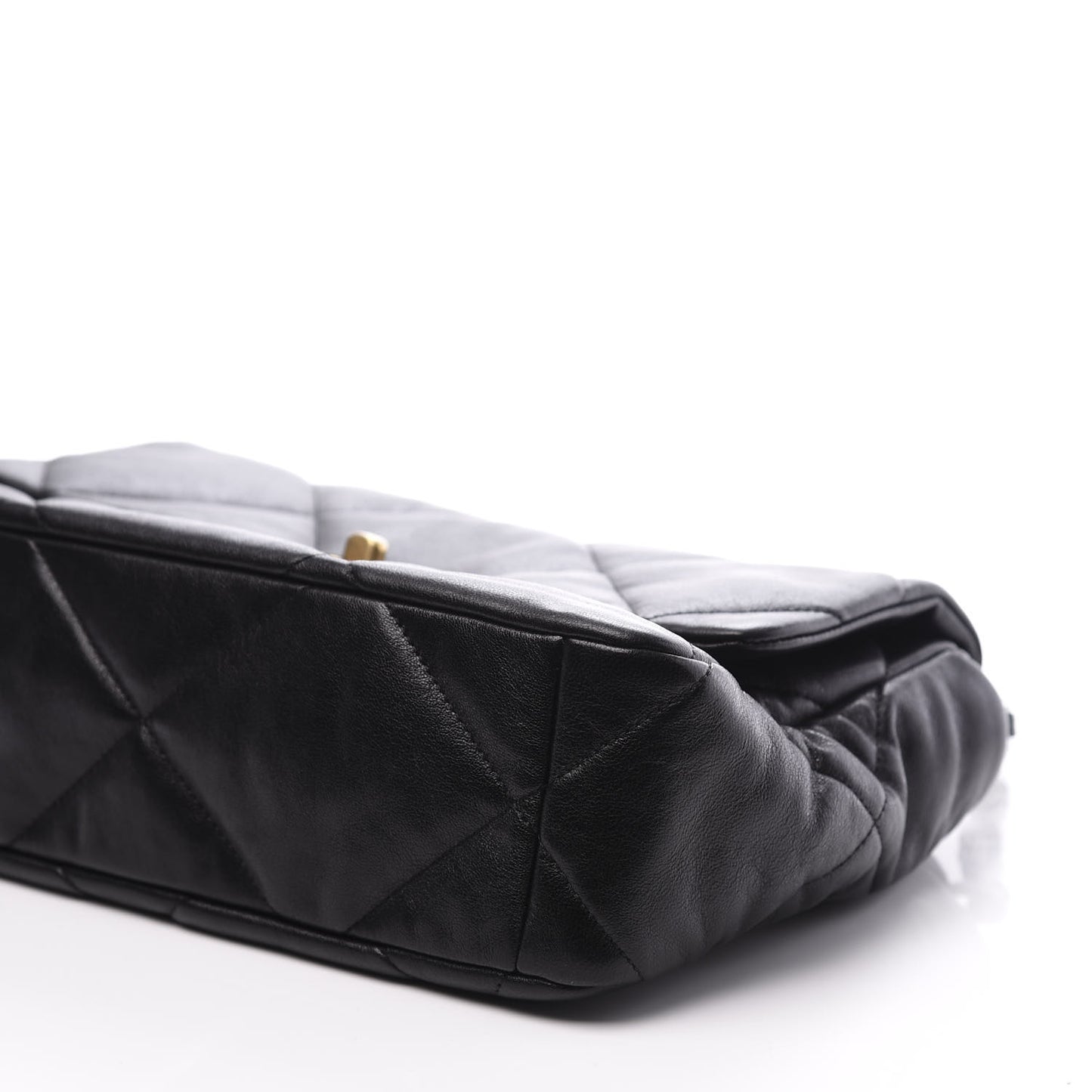 Goatskin Quilted Large 19 Flap Black