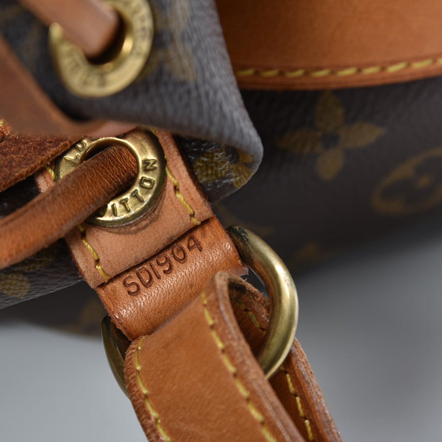 Monogram Noe