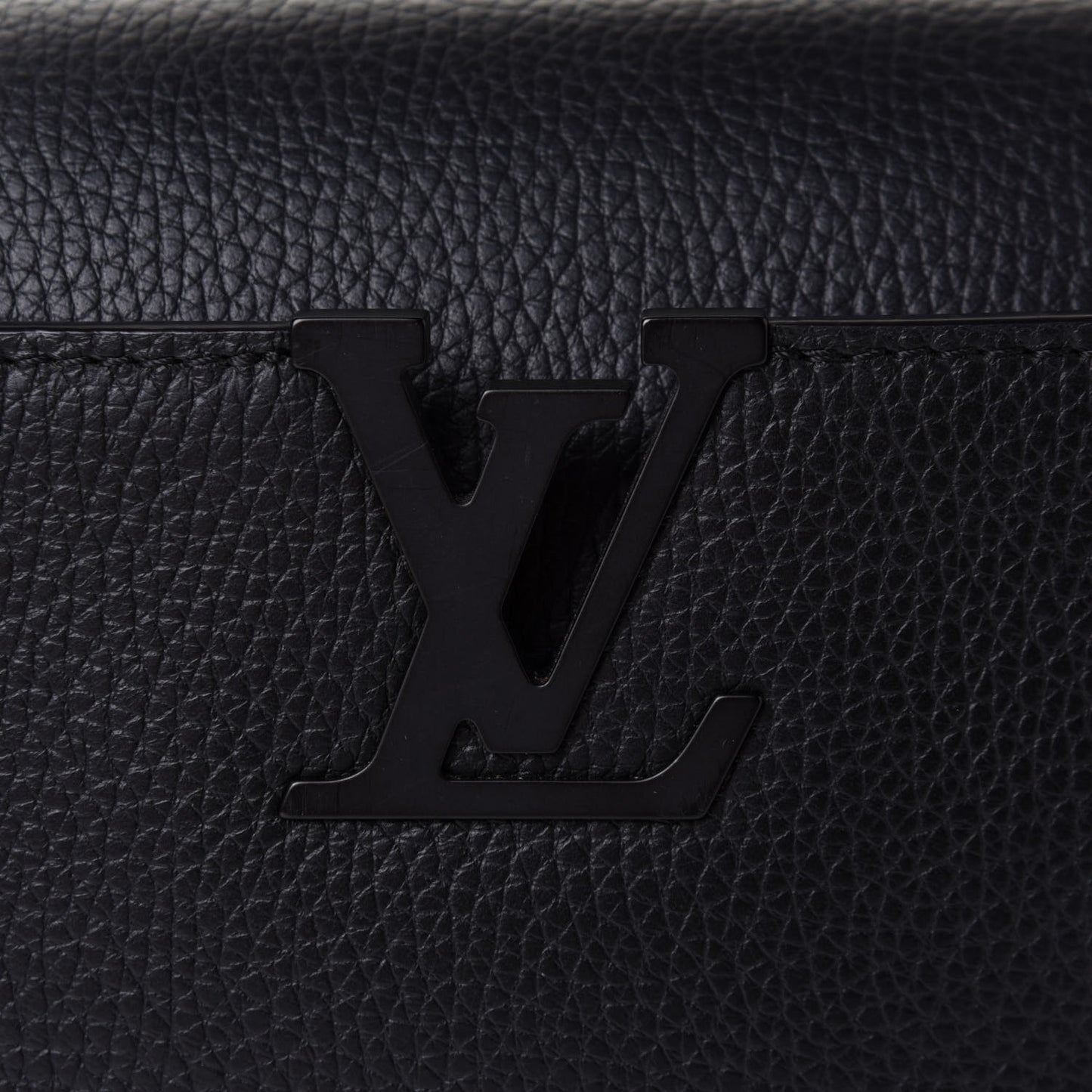 Taurillon Capucines BB Matte Black