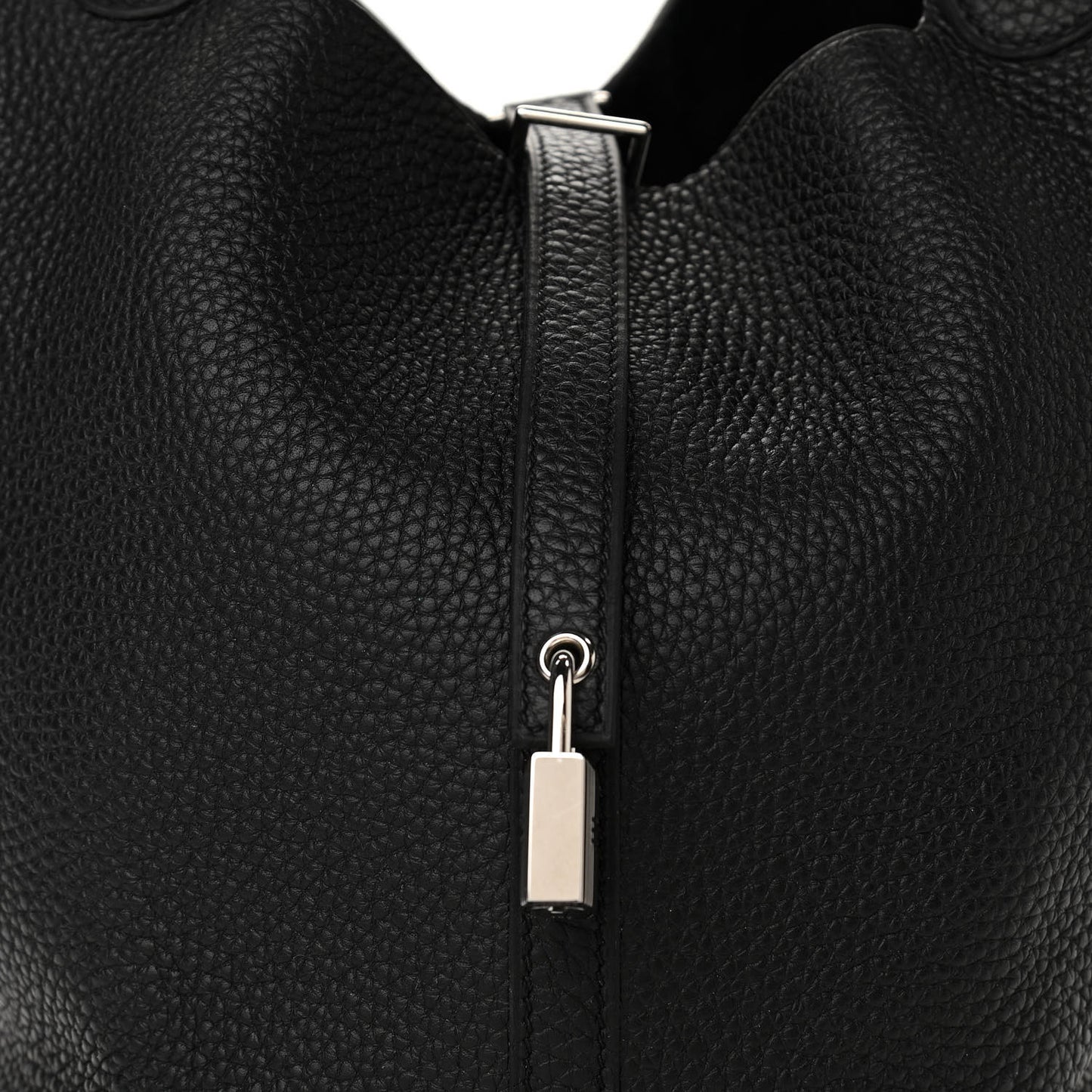 Taurillon Clemence Picotin Lock 22 MM Black