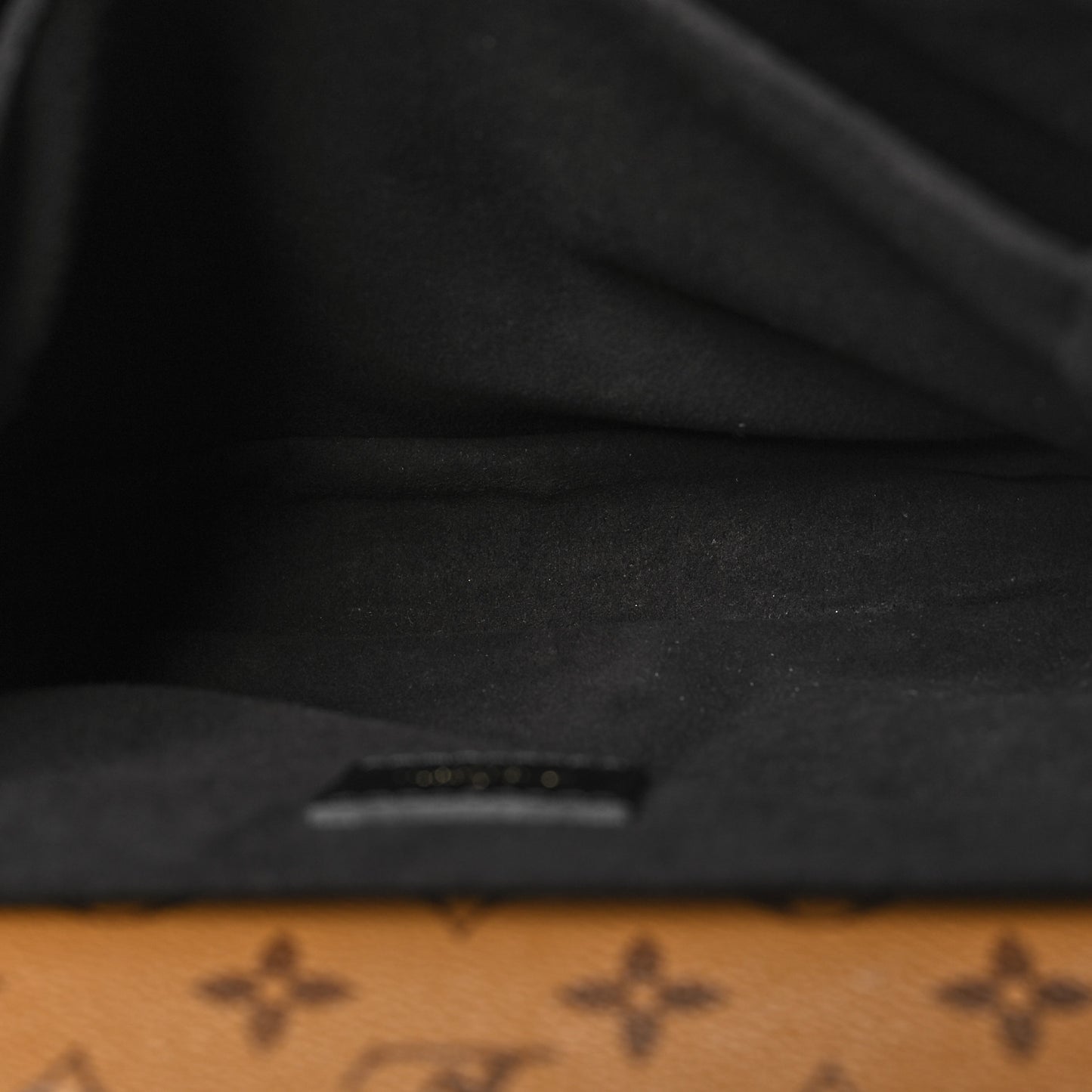 Reverse Monogram Pochette Metis