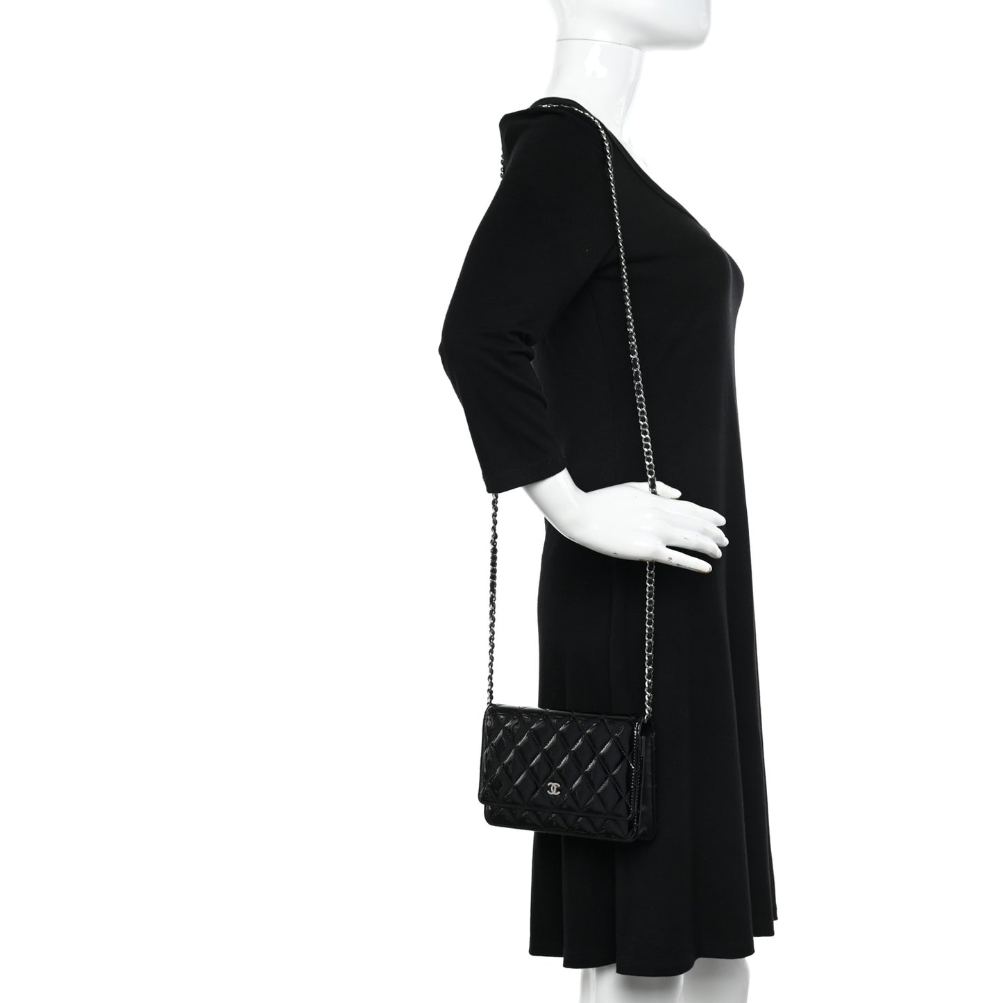 Patent Quilted Wallet On Chain WOC Black