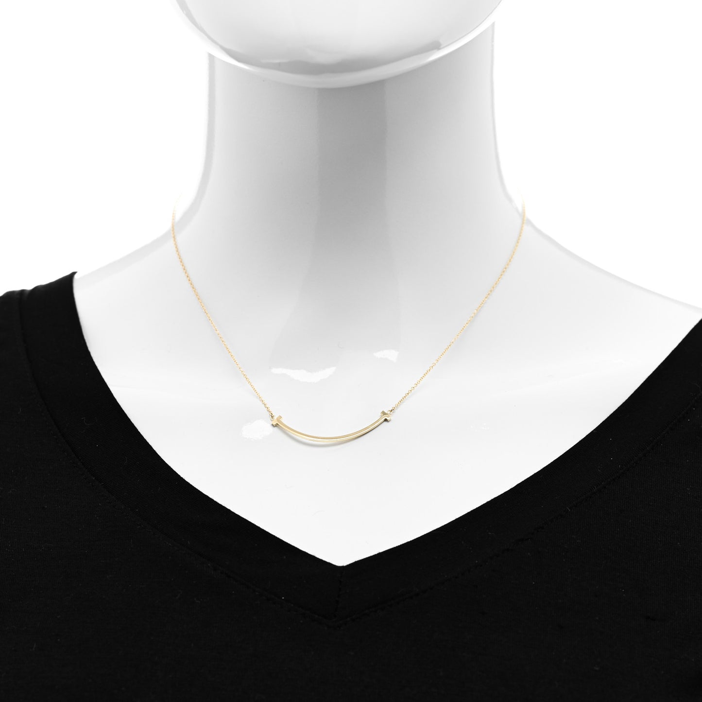18K Yellow Gold Small T Smile Pendant Necklace