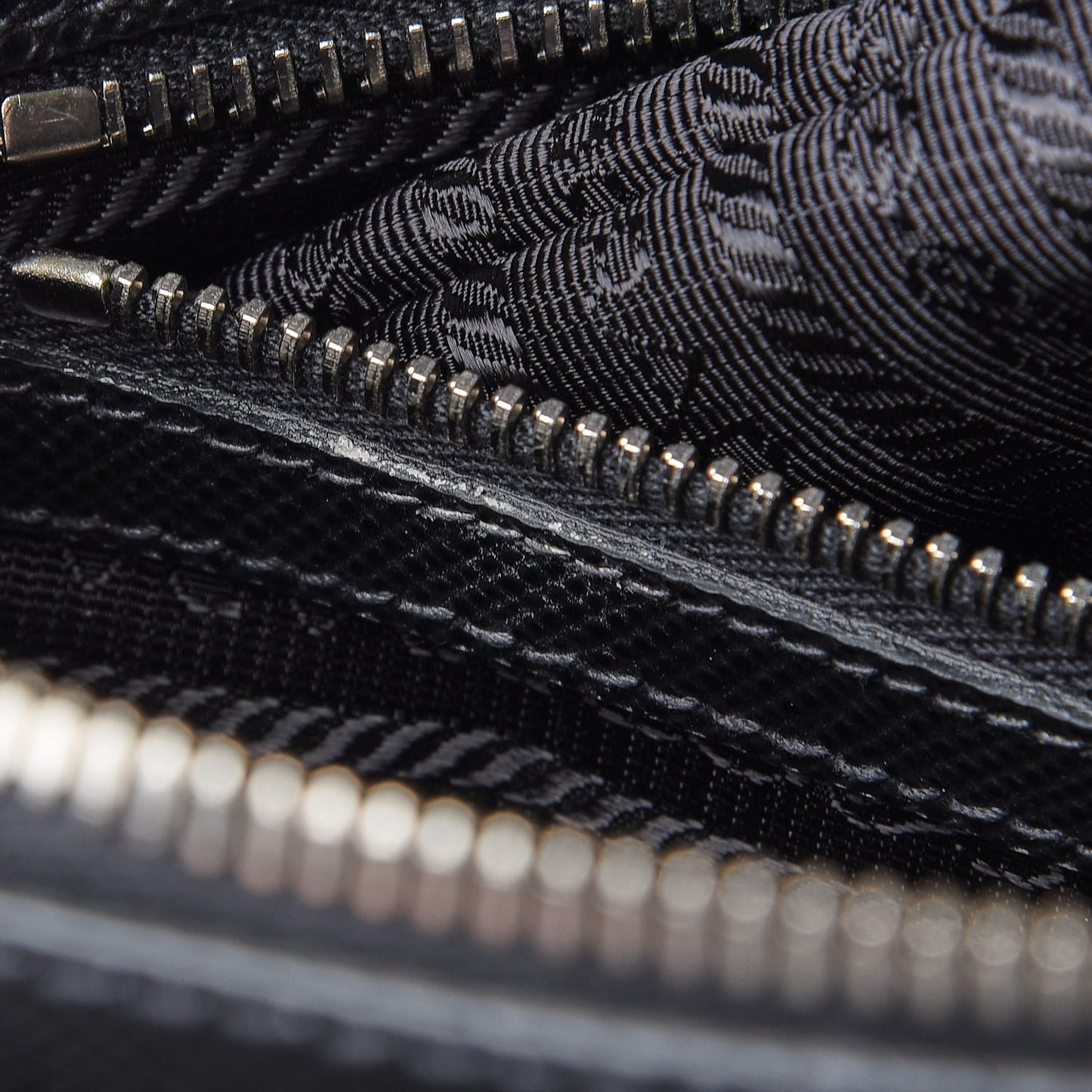 Saffiano Flat Messenger Bag Black