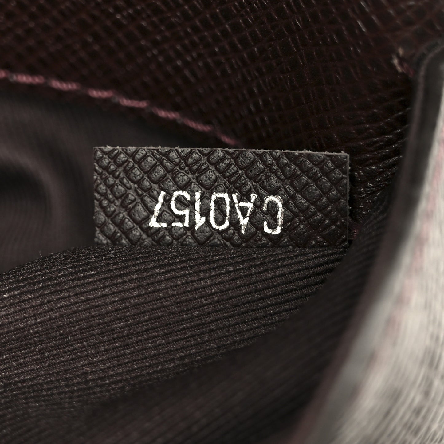 Taiga Anton Messenger PM Acajou