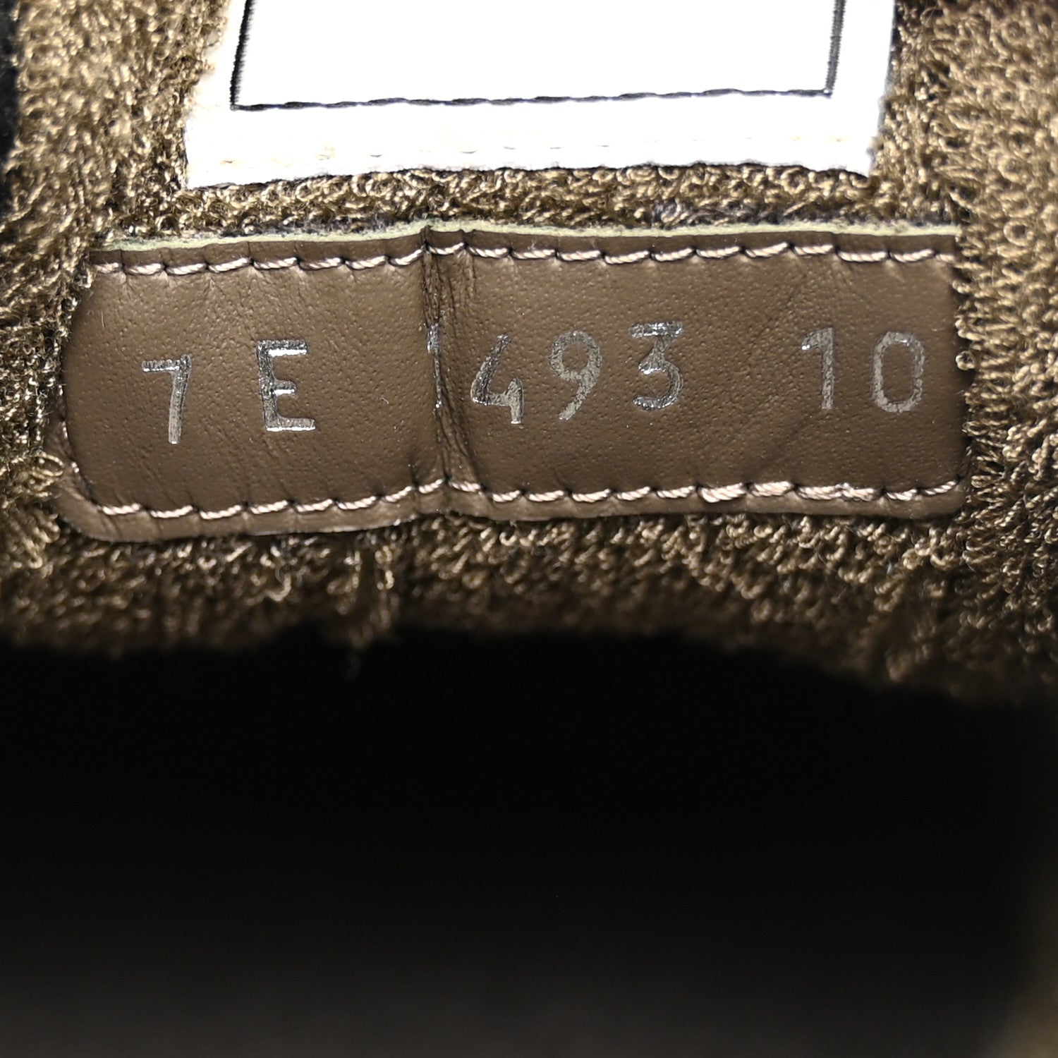 Fendi Suede Vitello Mens Fendi Match Low Top Sneakers 10 Milk Black 10 of 12