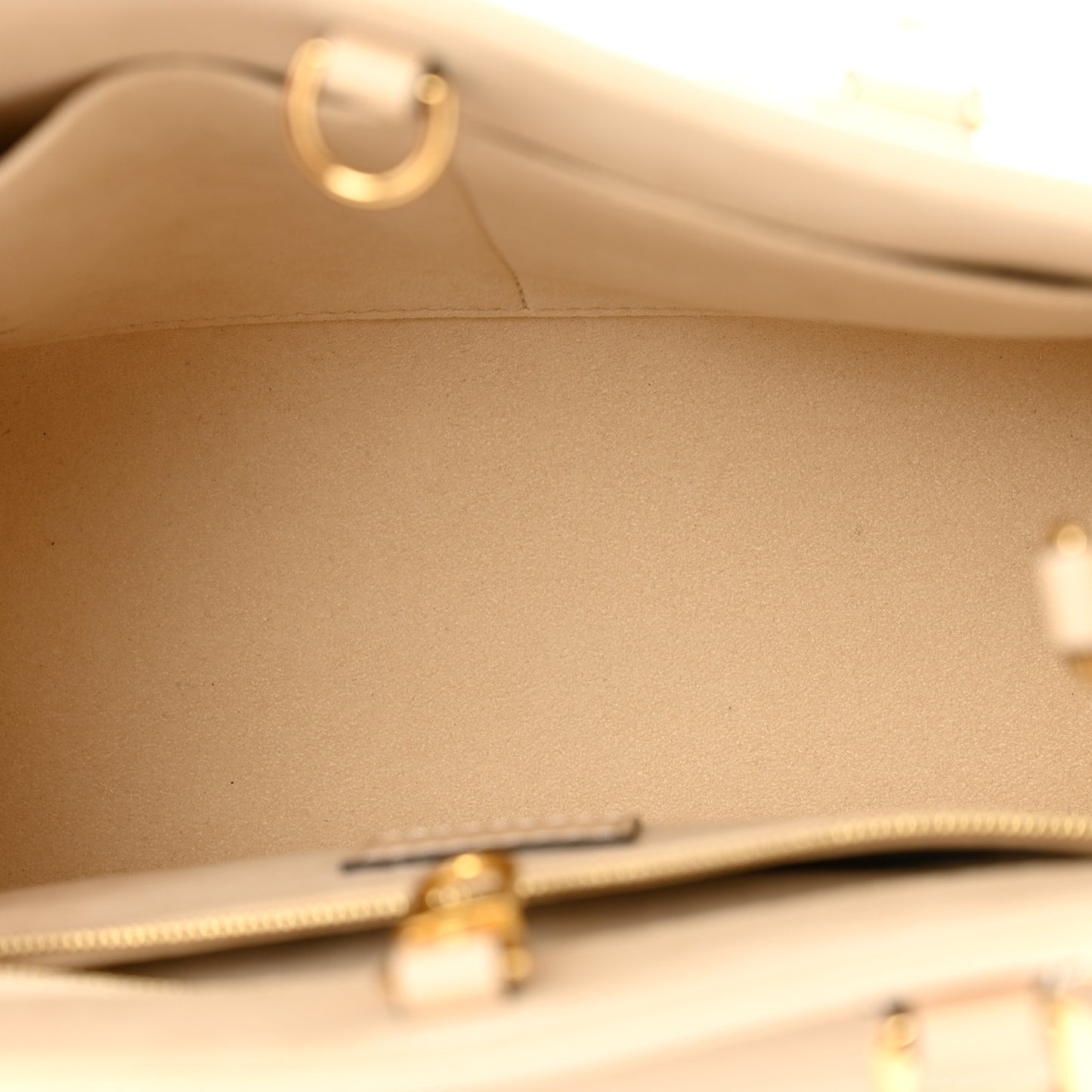 Empreinte Monogram Giant Onthego PM Cream Beige