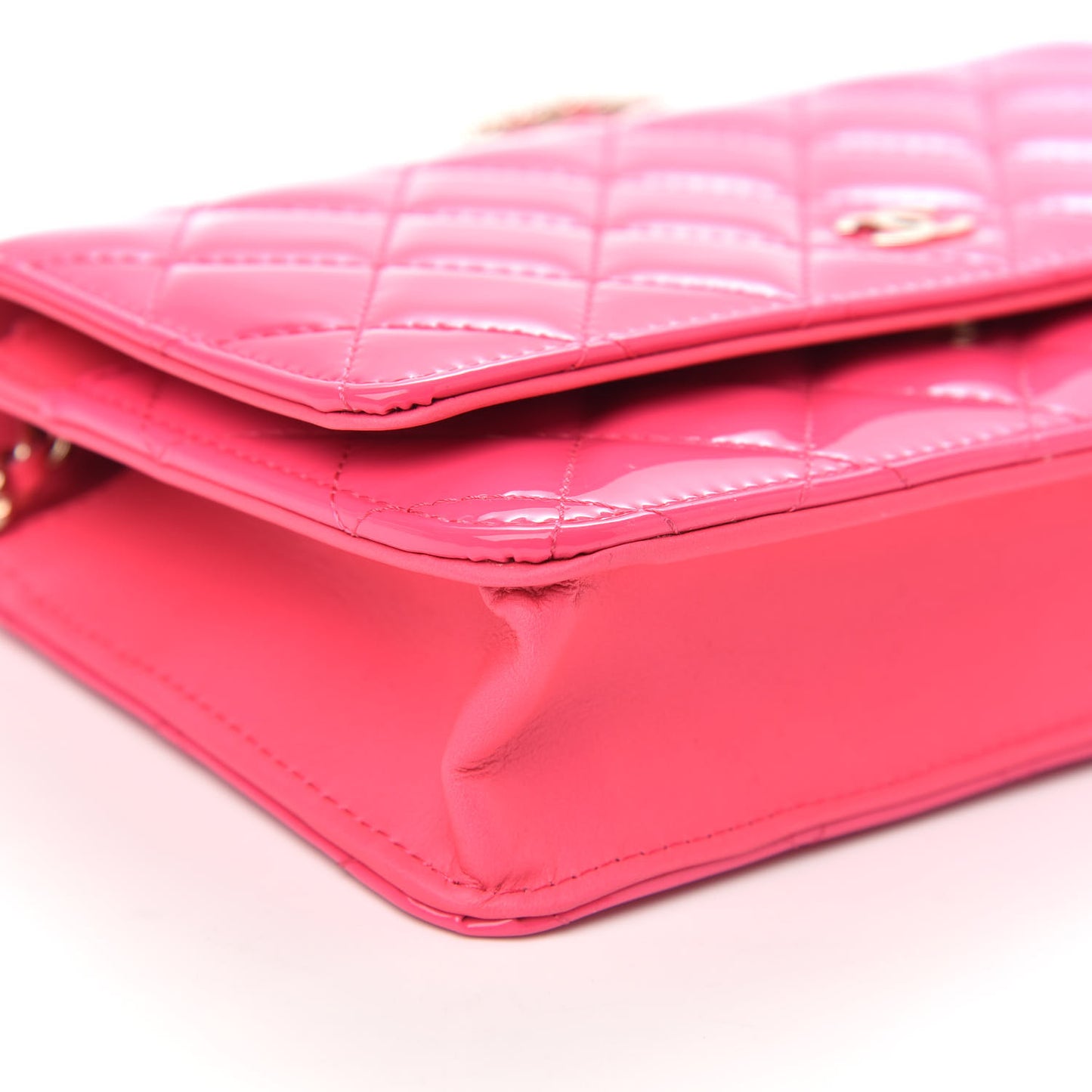 Patent Calfskin Quilted Wallet On Chain WOC Pink
