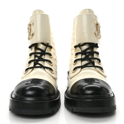 Chanel Shiny Goatskin Calfskin Quilted Lace Up Combat Boots 38.5 White Black 2 of 10