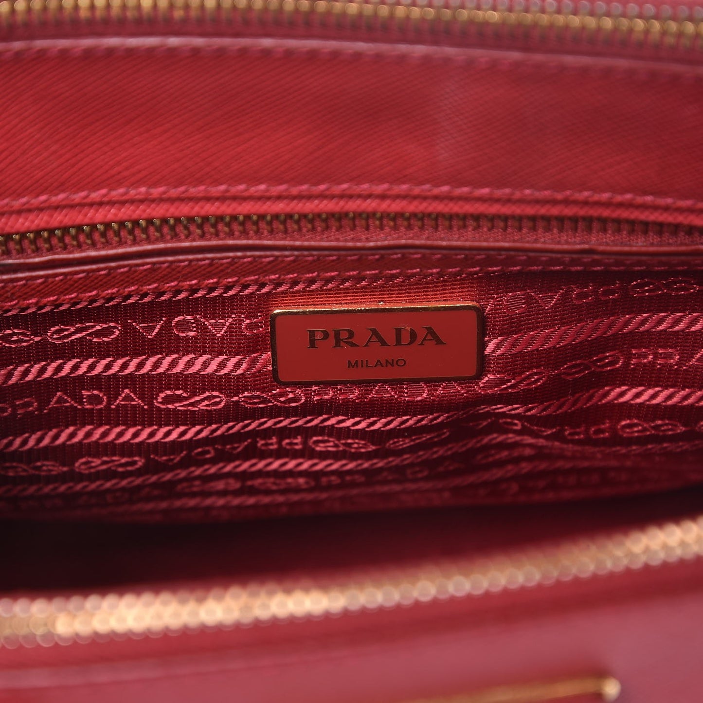 Saffiano Small Galleria Double Zip Tote Fuoco