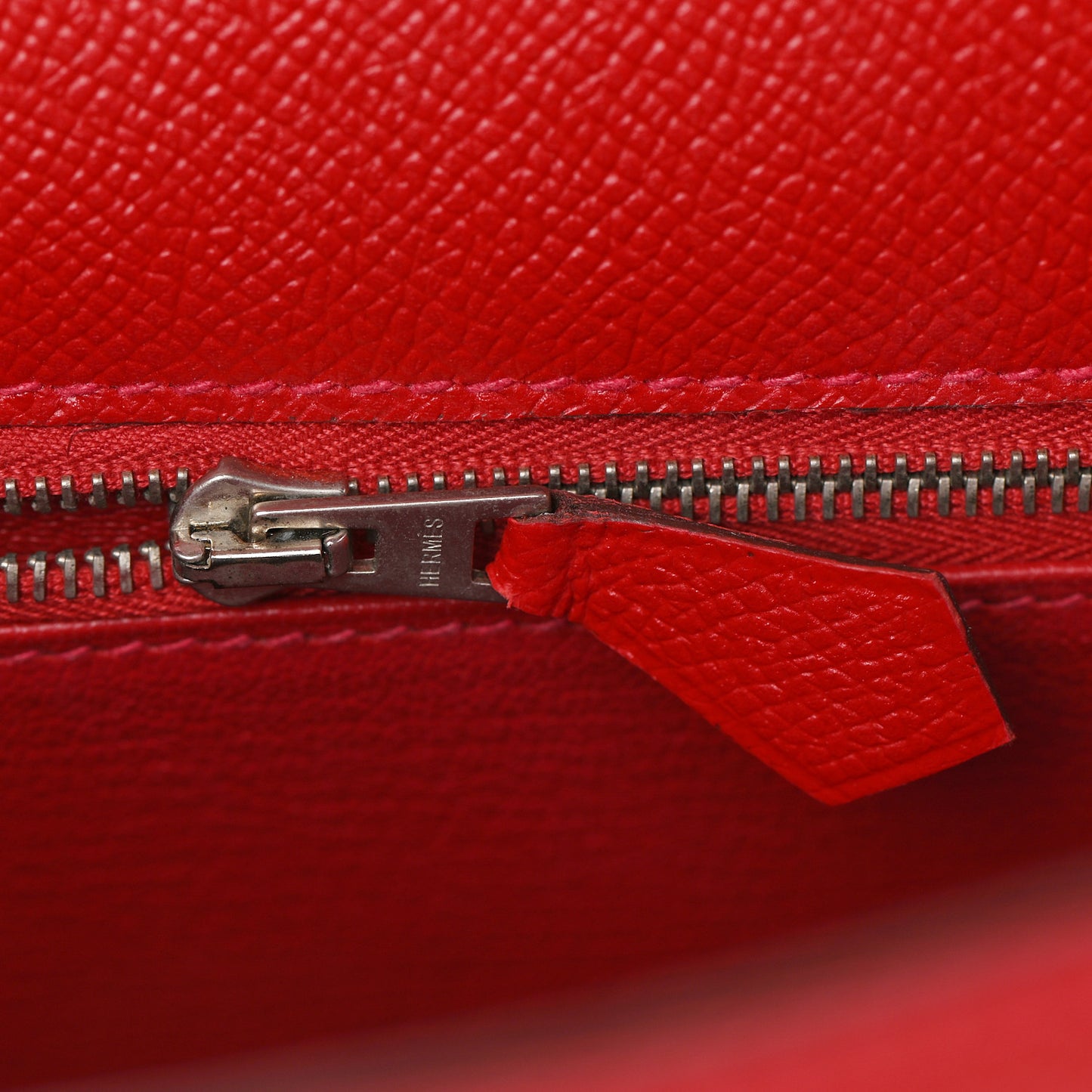 Epsom Kelly Sellier 32 Rouge Casaque