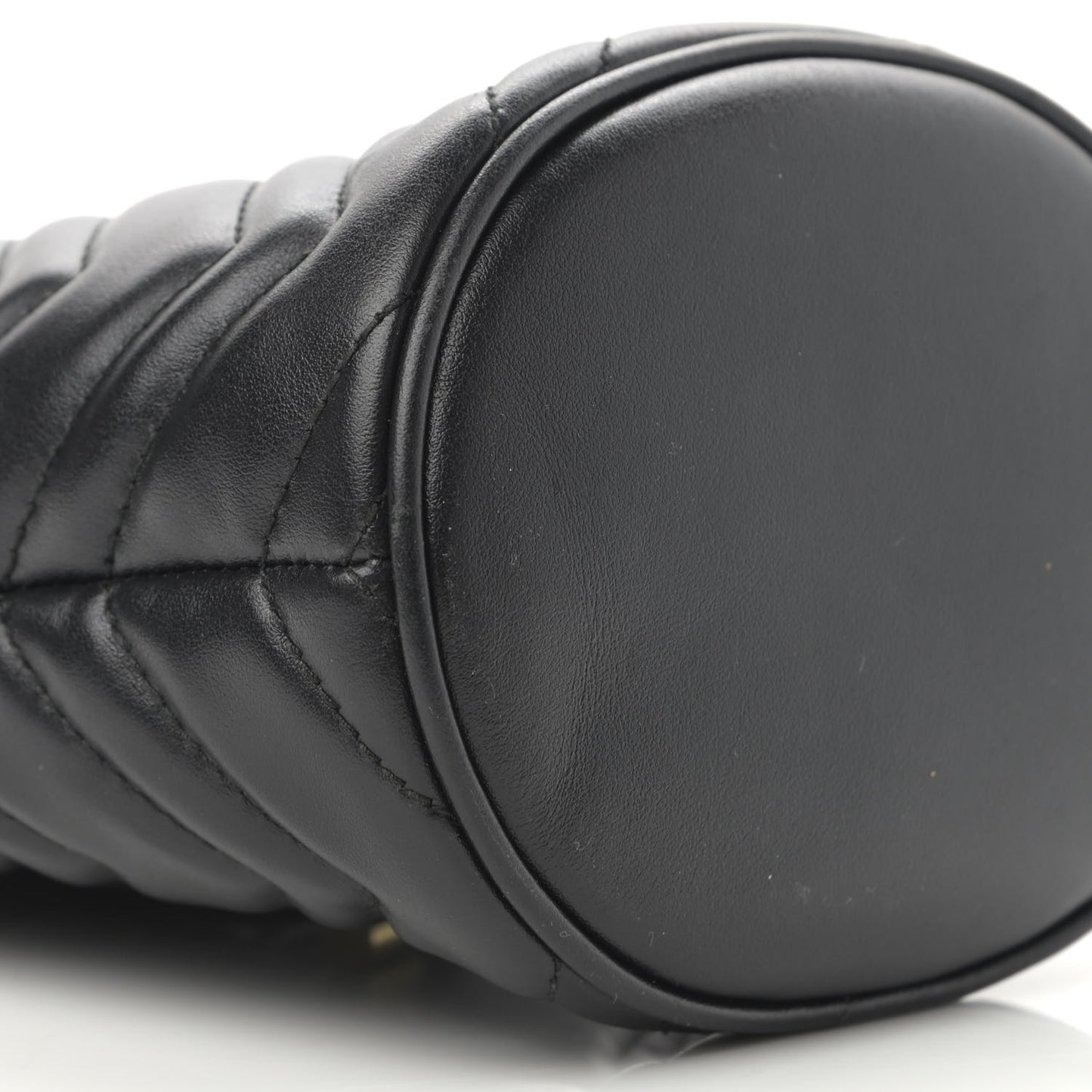 Calfskin Matelasse Mini GG Marmont 2.0 Bucket Bag Black