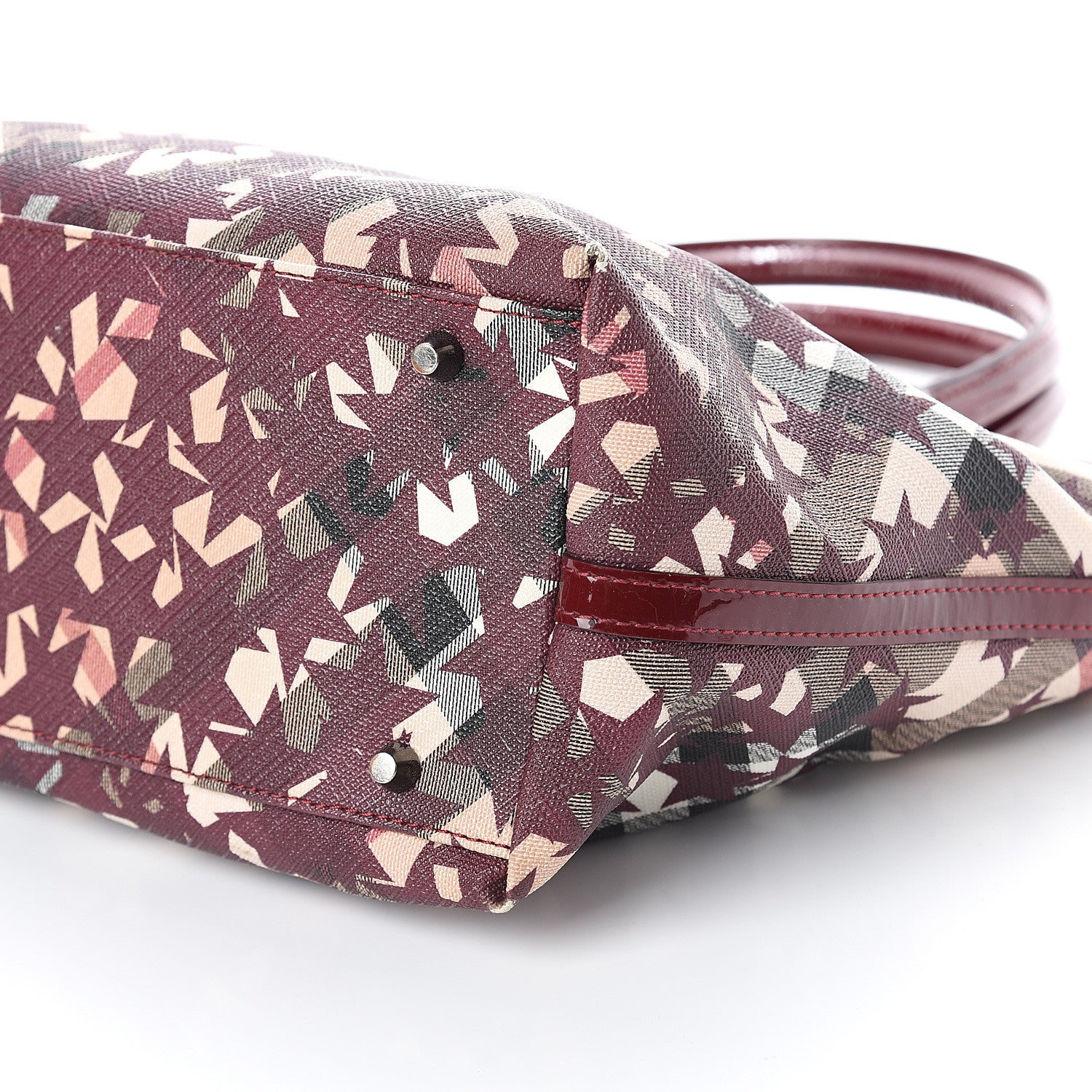 Burberry Patent Supernova Check Stars Medium Nickie Landscape Tote Berry Red 8 of 8