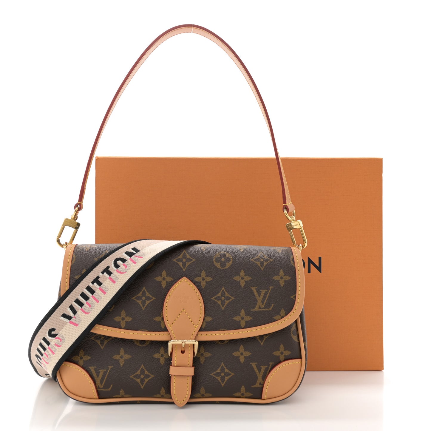 Monogram Diane Black