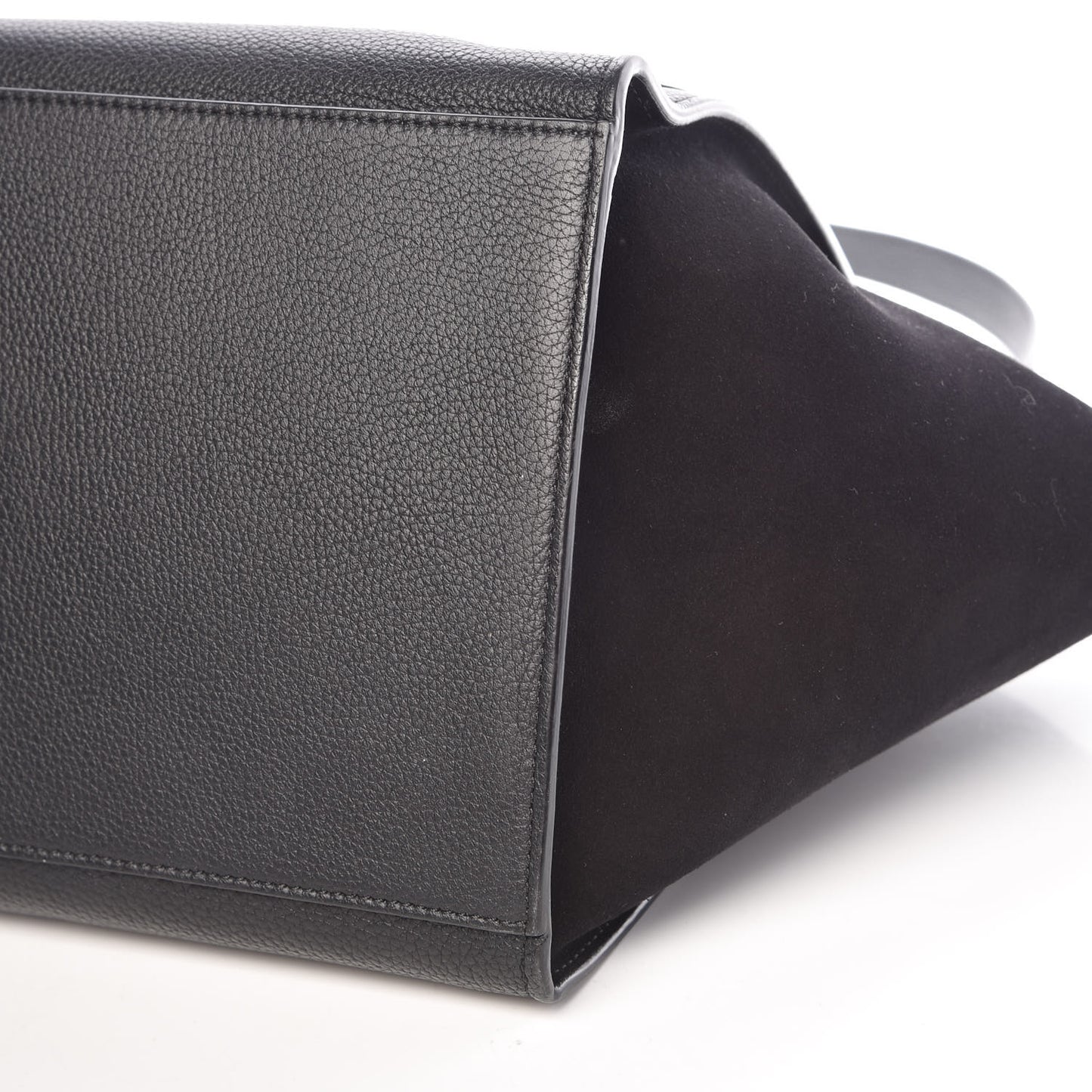 Drummed Calfskin Suede Medium Trapeze Black
