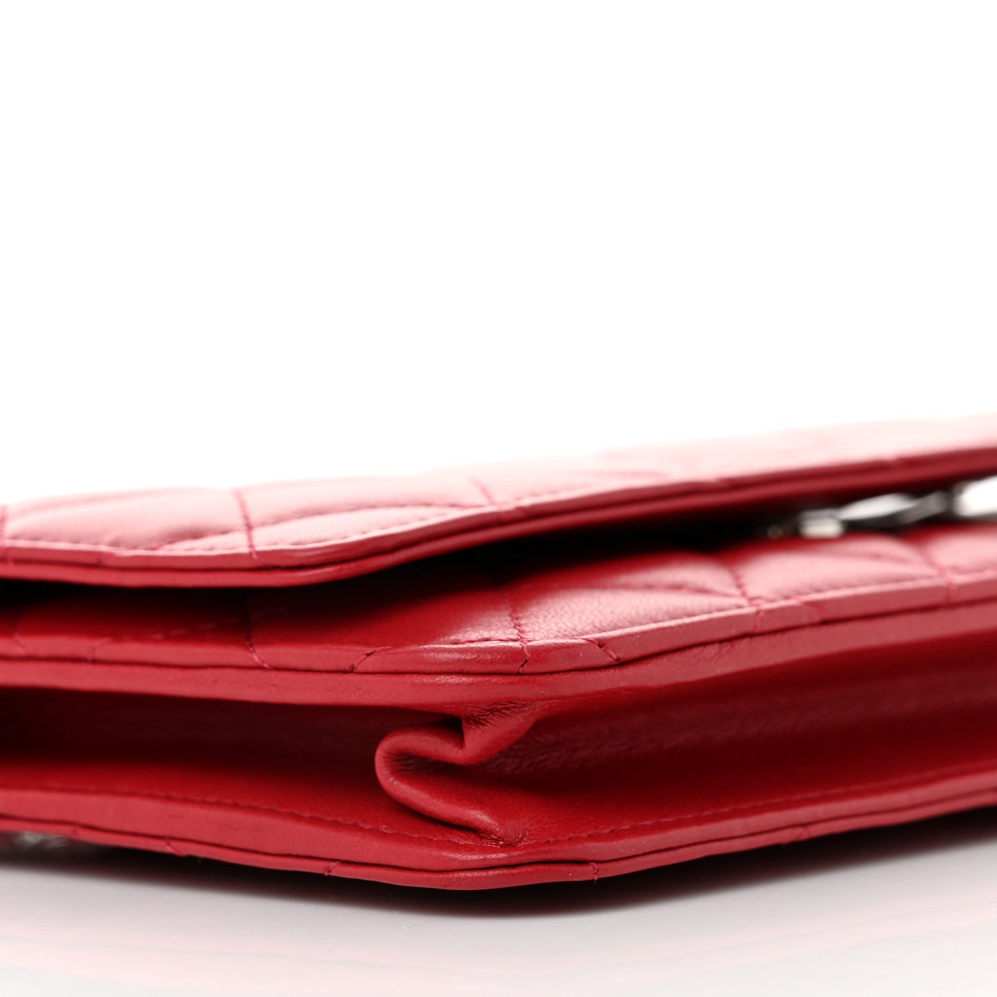 Lambskin Quilted Wallet On Chain WOC Red
