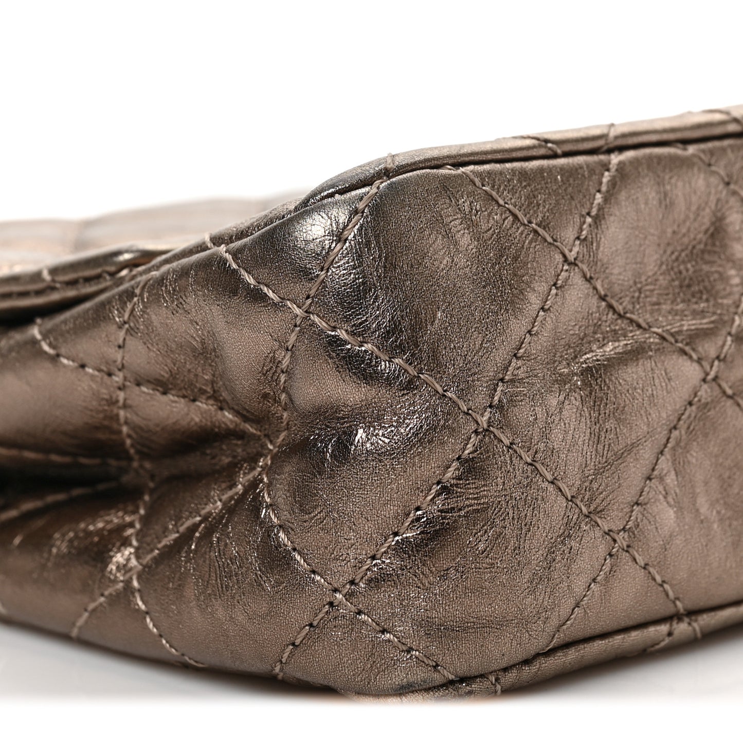 Metallic Aged Calfskin Quilted 2.55 Reissue 226 Flap Gold