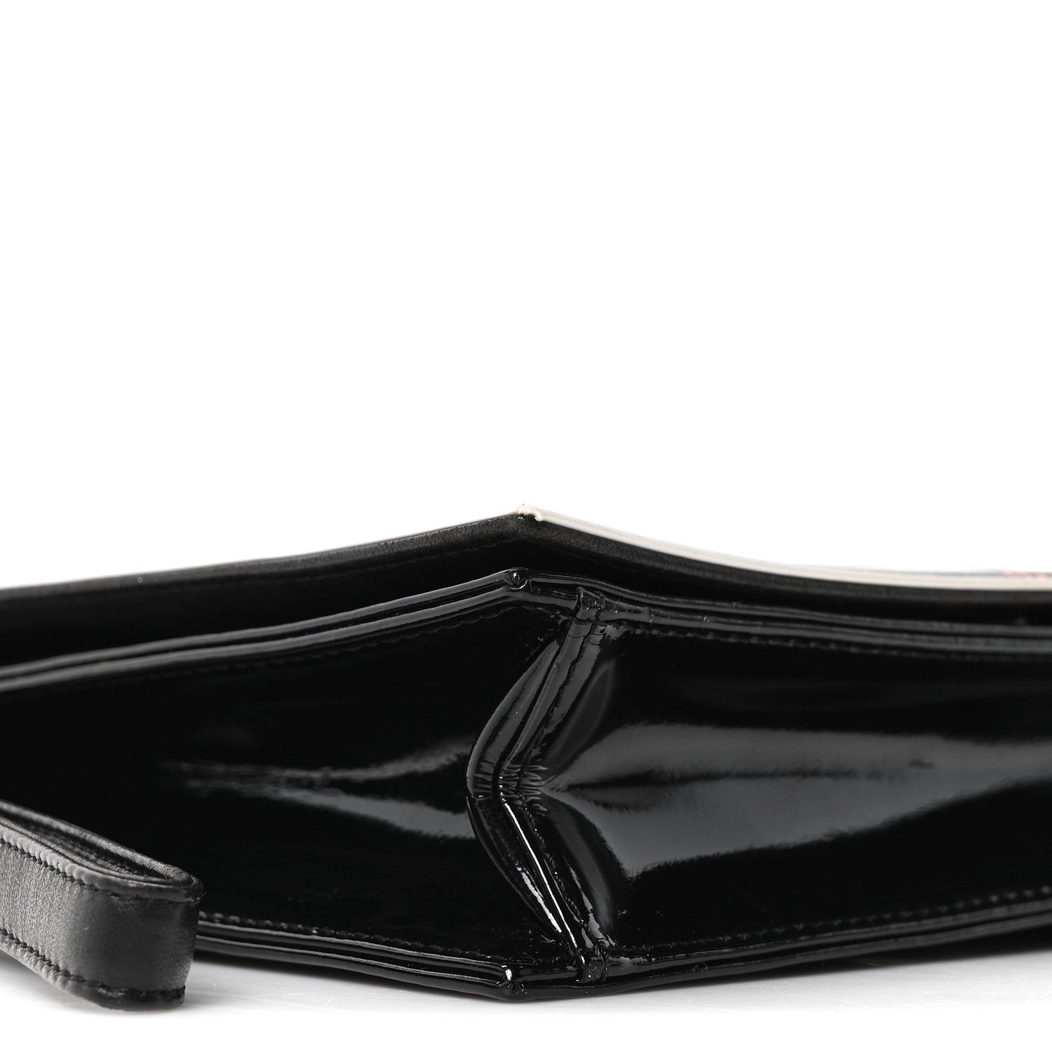 Chanel Patent Just a Drop of N°5 Comic Coco Clutch 1864085