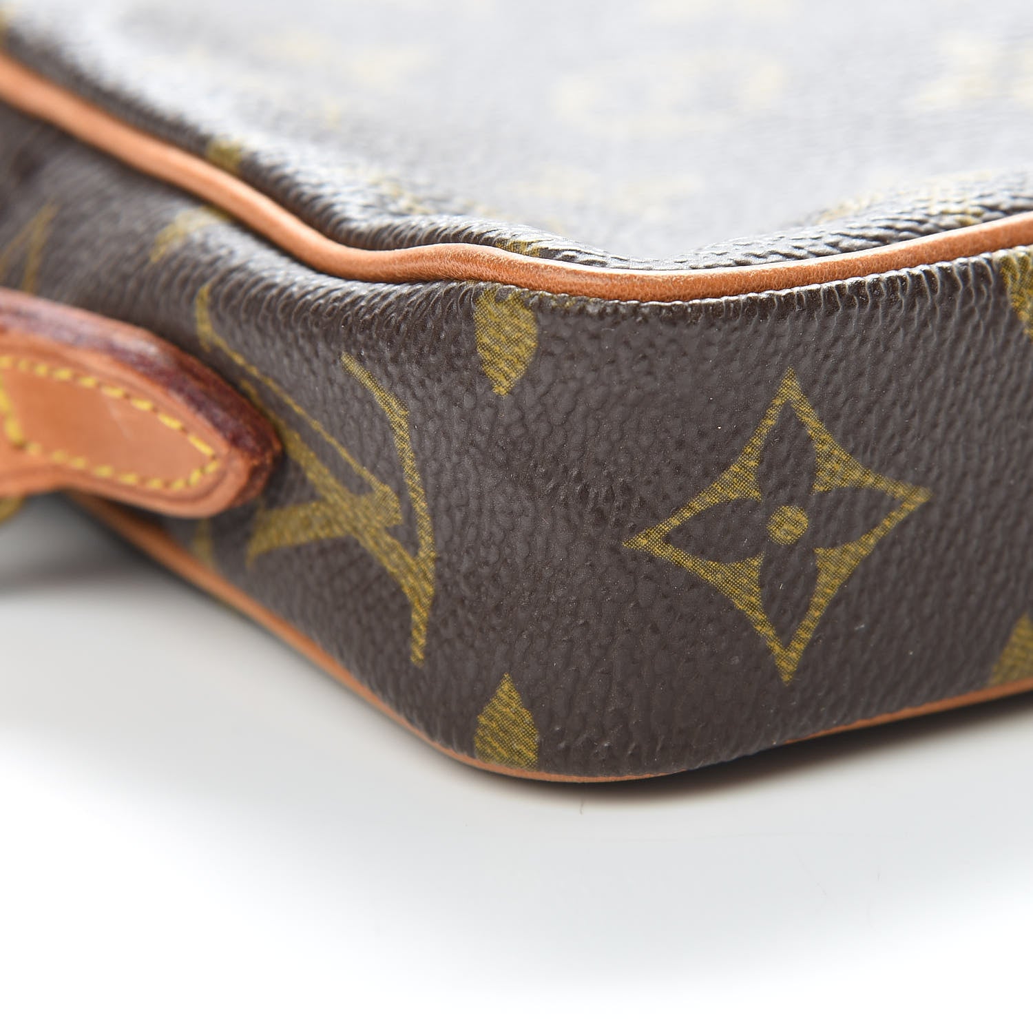 Louis Vuitton Monogram Danube 15 8 of 10