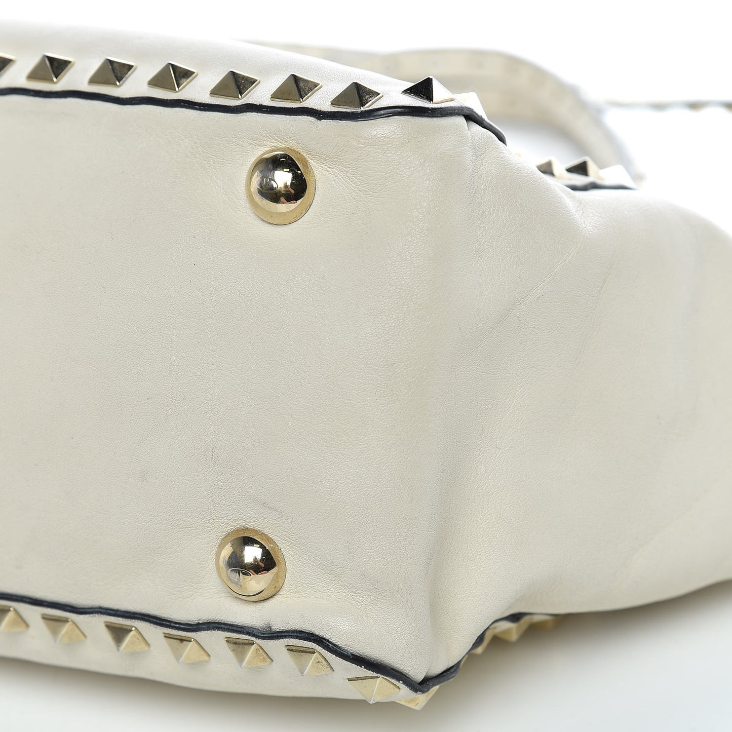 Vitello Small Rockstud Tote Ivory