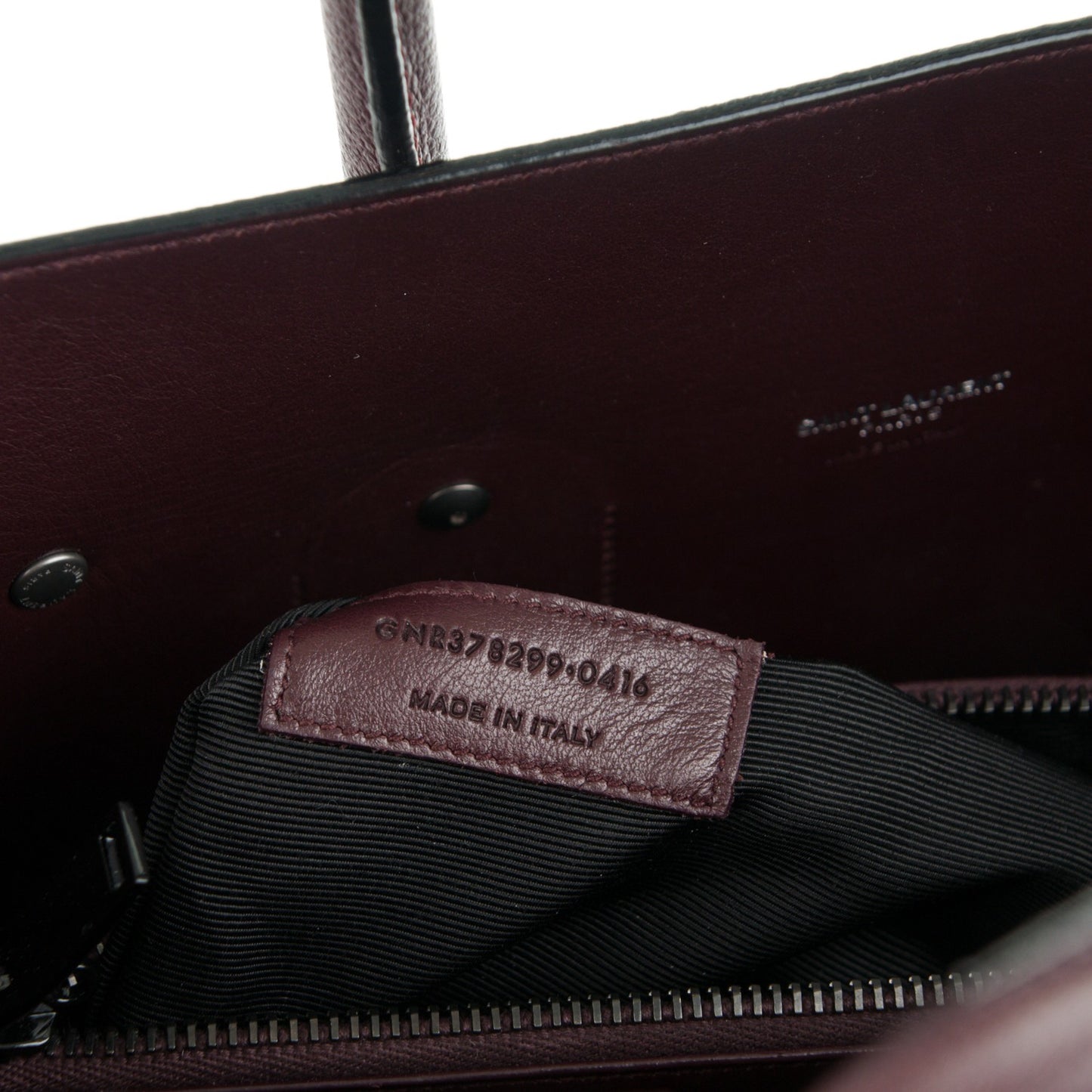 Grained Calfskin Small Classic Sac De Jour Armaranto