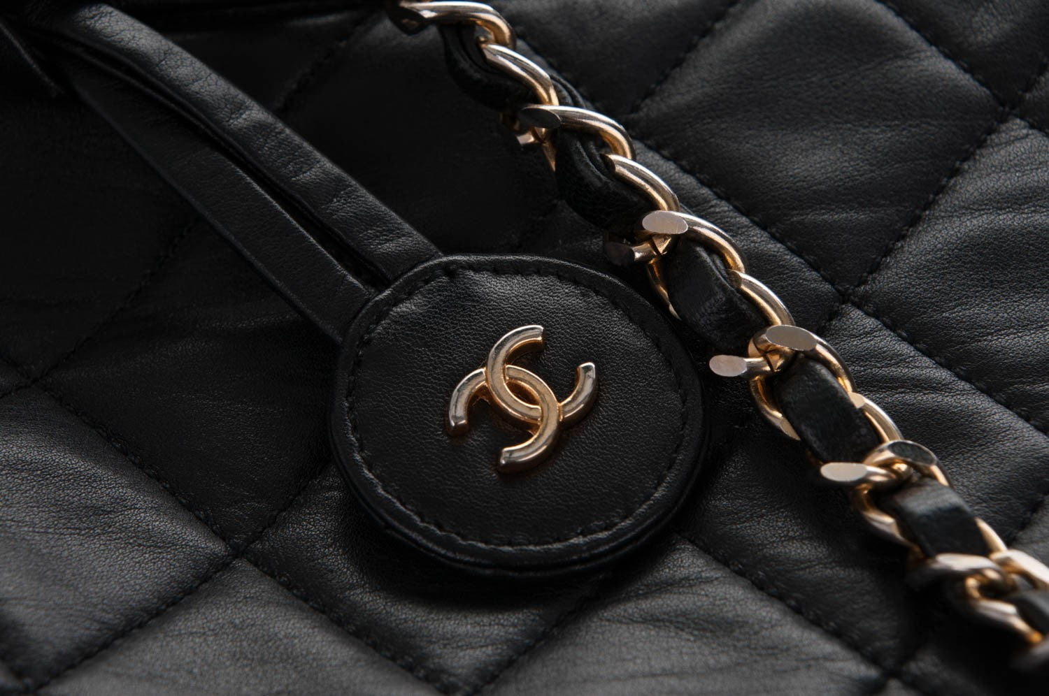 Chanel Lambskin Quilted Tote Black 8 of 8