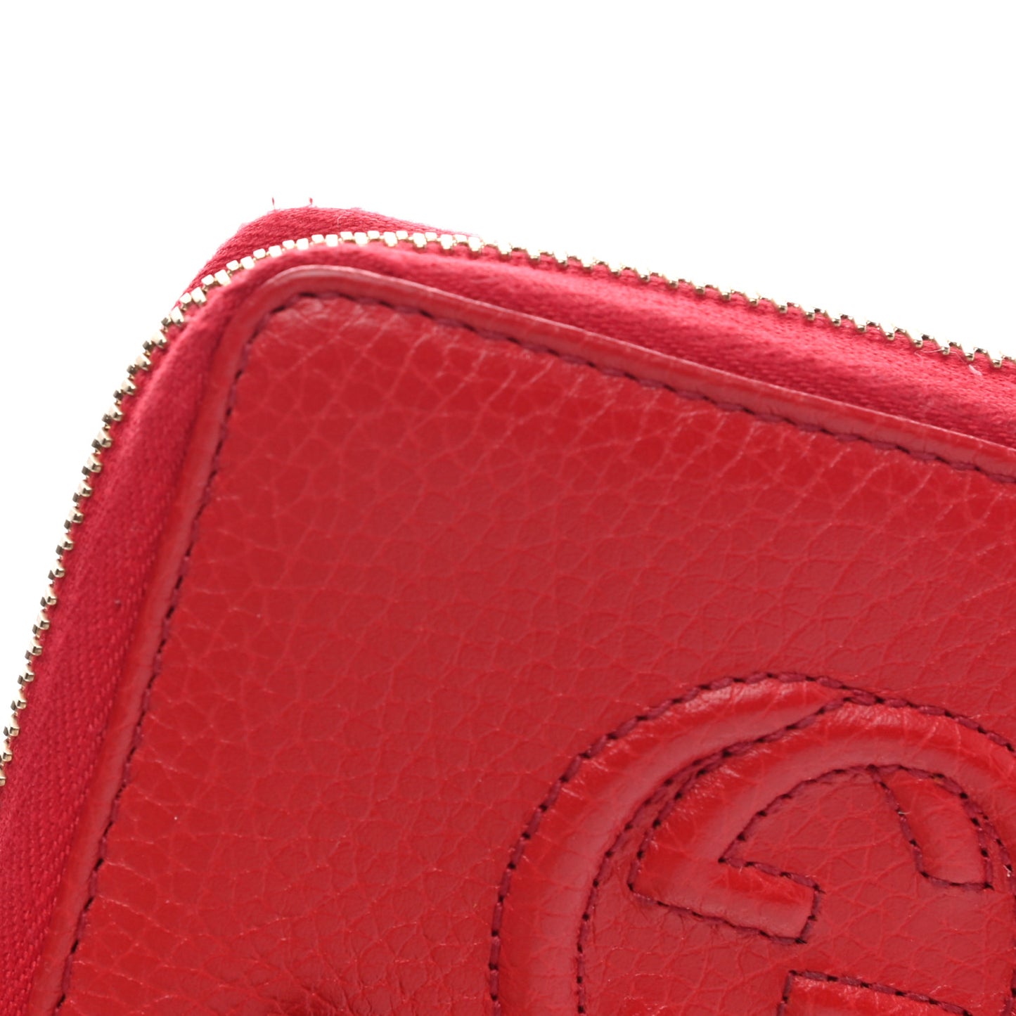 Pebbled Calfskin Soho Compact Disco Zip Around Wallet Tabasco Red