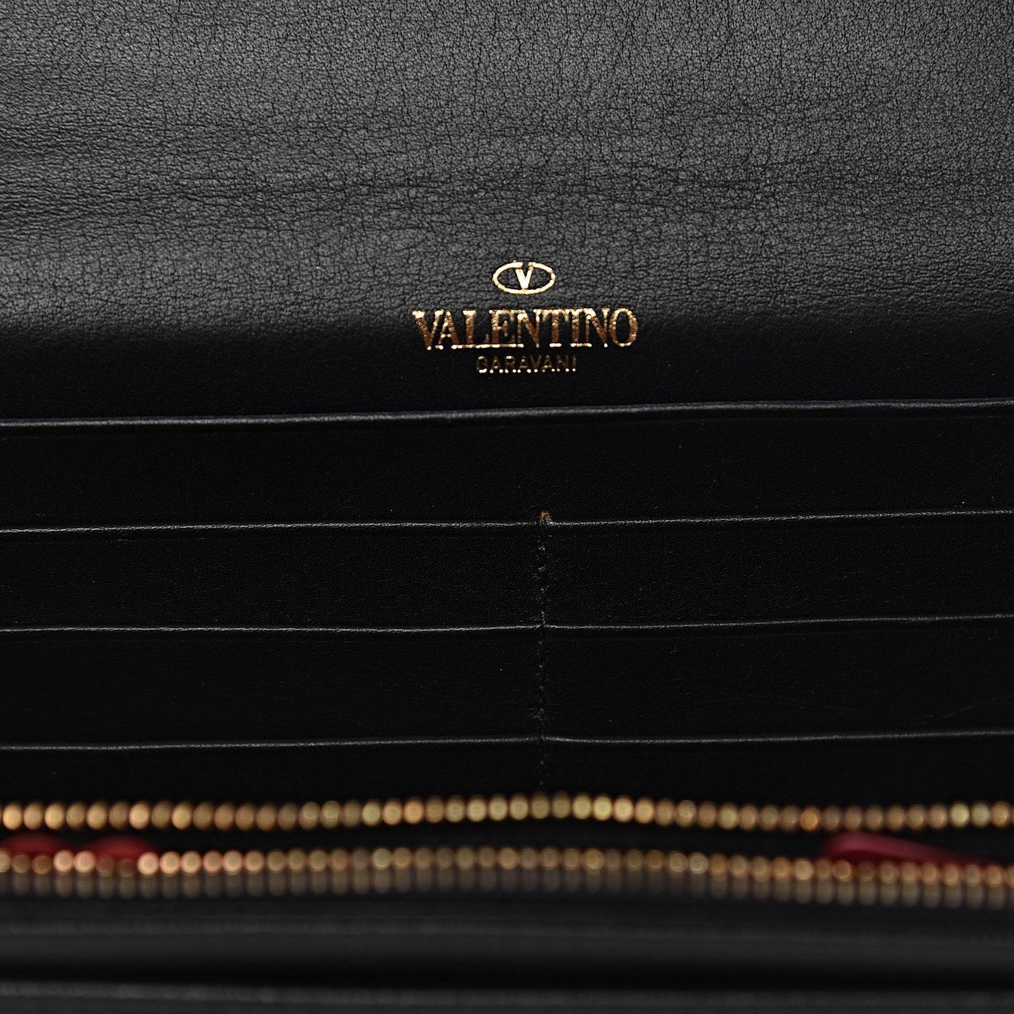 Vitello Small Rockstud Flap Wallet on Chain Black