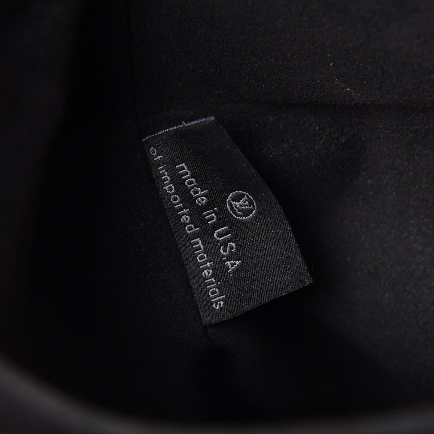 Reverse Monogram Pochette Metis