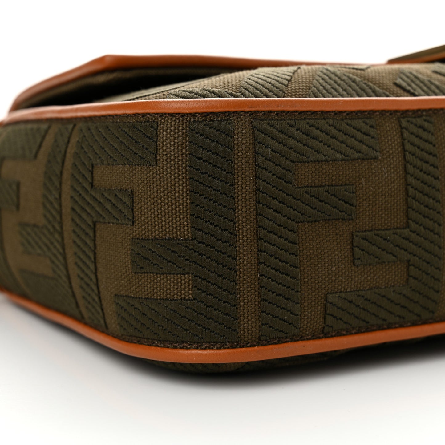 Canvas Vitello King FF Embroidered Baguette Amazzonia Cuoio