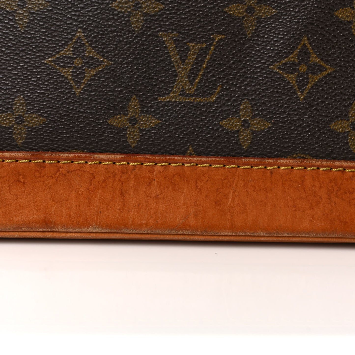 Monogram Alma MM