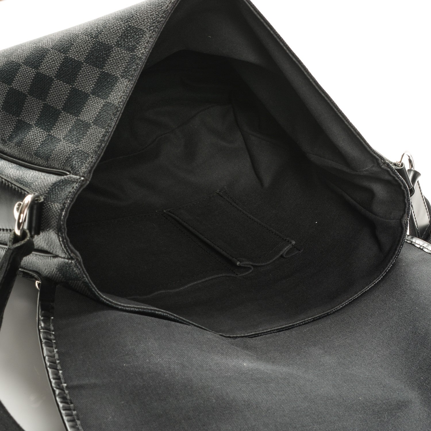 Louis Vuitton Damier Graphite Daniel GM 6 of 7