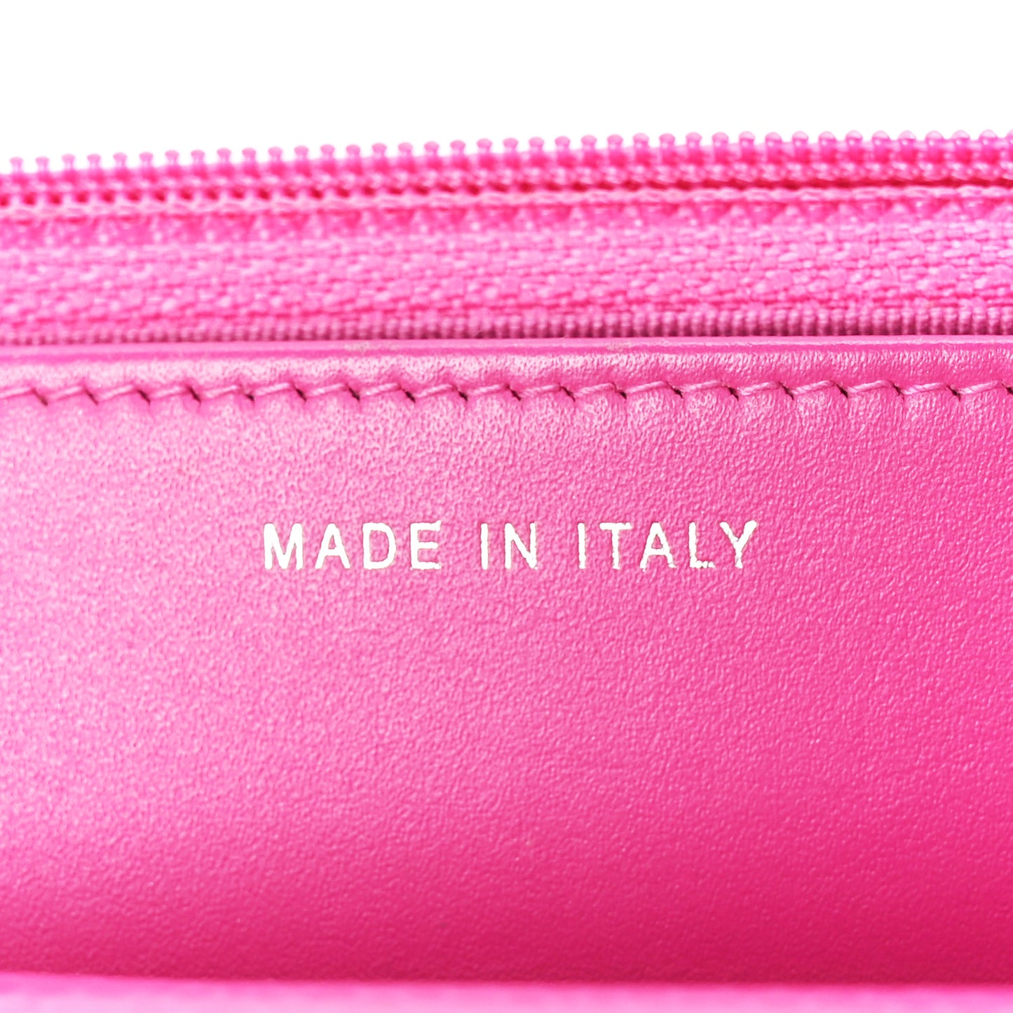 Caviar Quilted Wallet on Chain WOC Pink