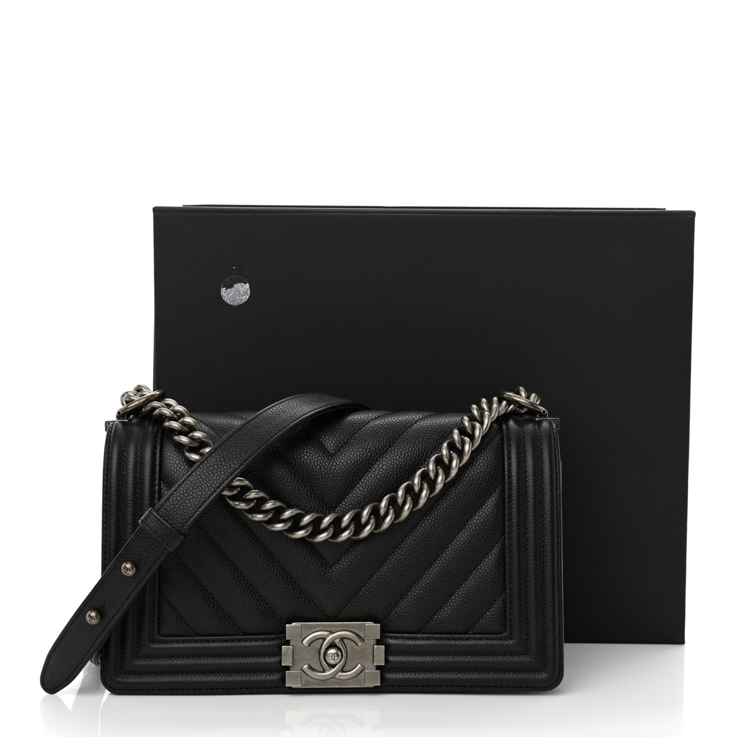 Caviar Chevron Quilted Medium Boy Flap Black