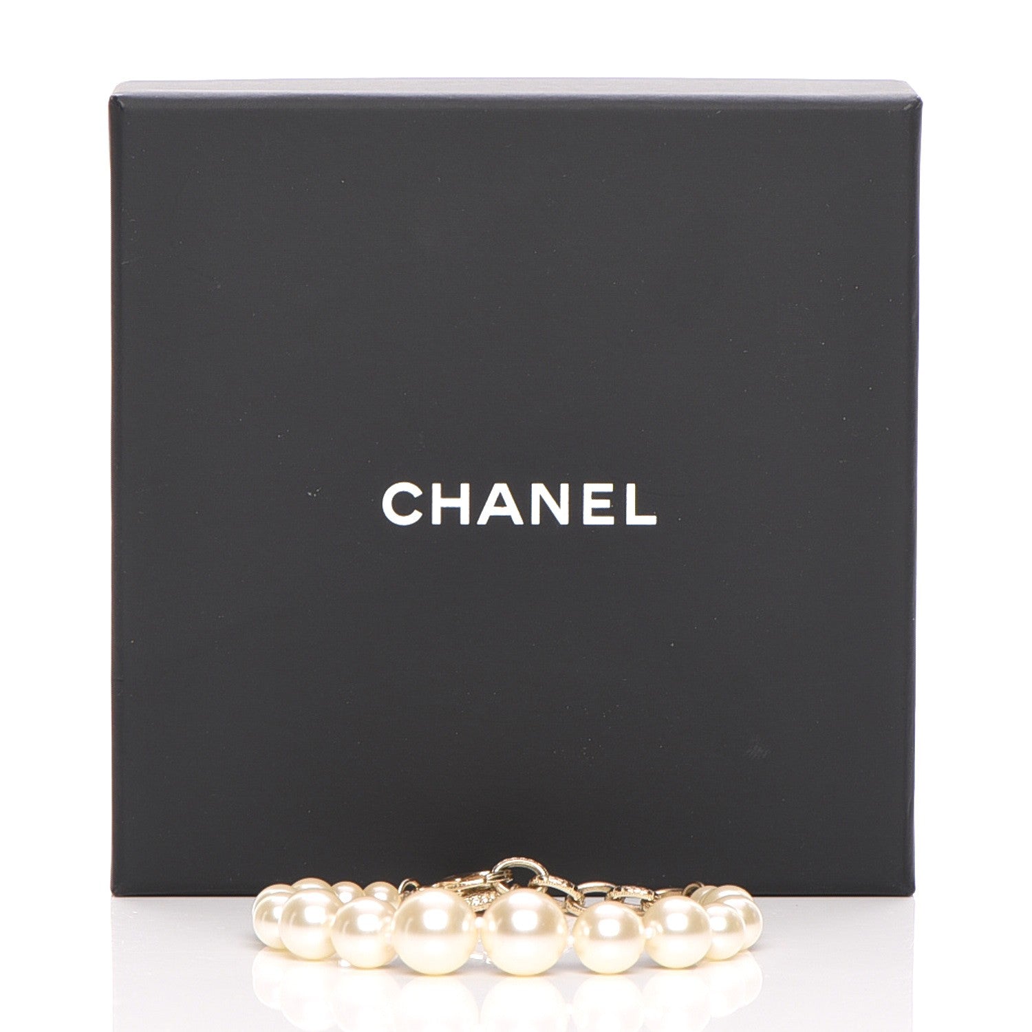 Chanel Pearl CC Bracelet Gold 6 of 6