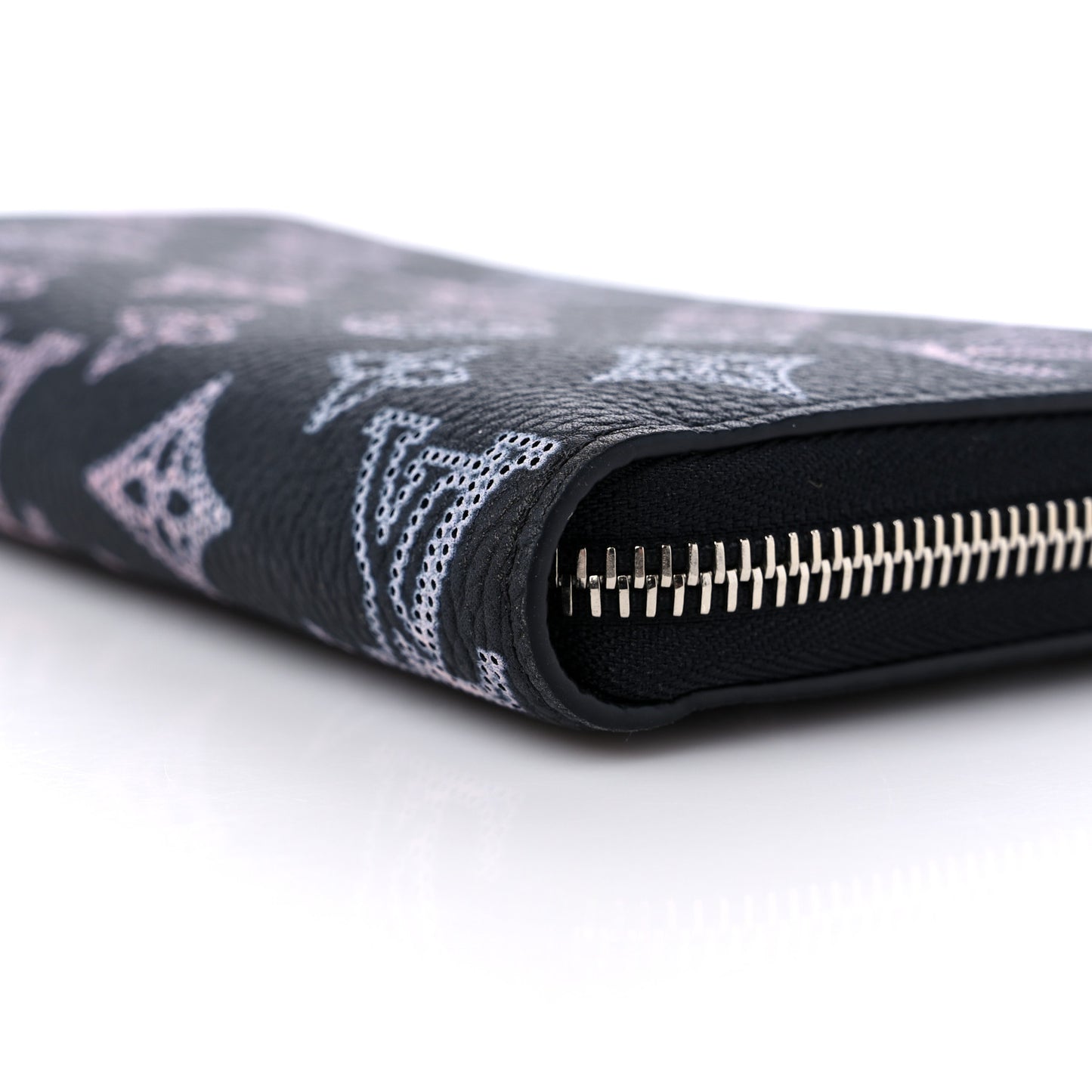 Mahina Flight Mode Zippy NM Wallet Black