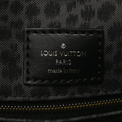 Louis Vuitton Monogram Giant Wild At Heart Onthego GM Arizona 6 of 9