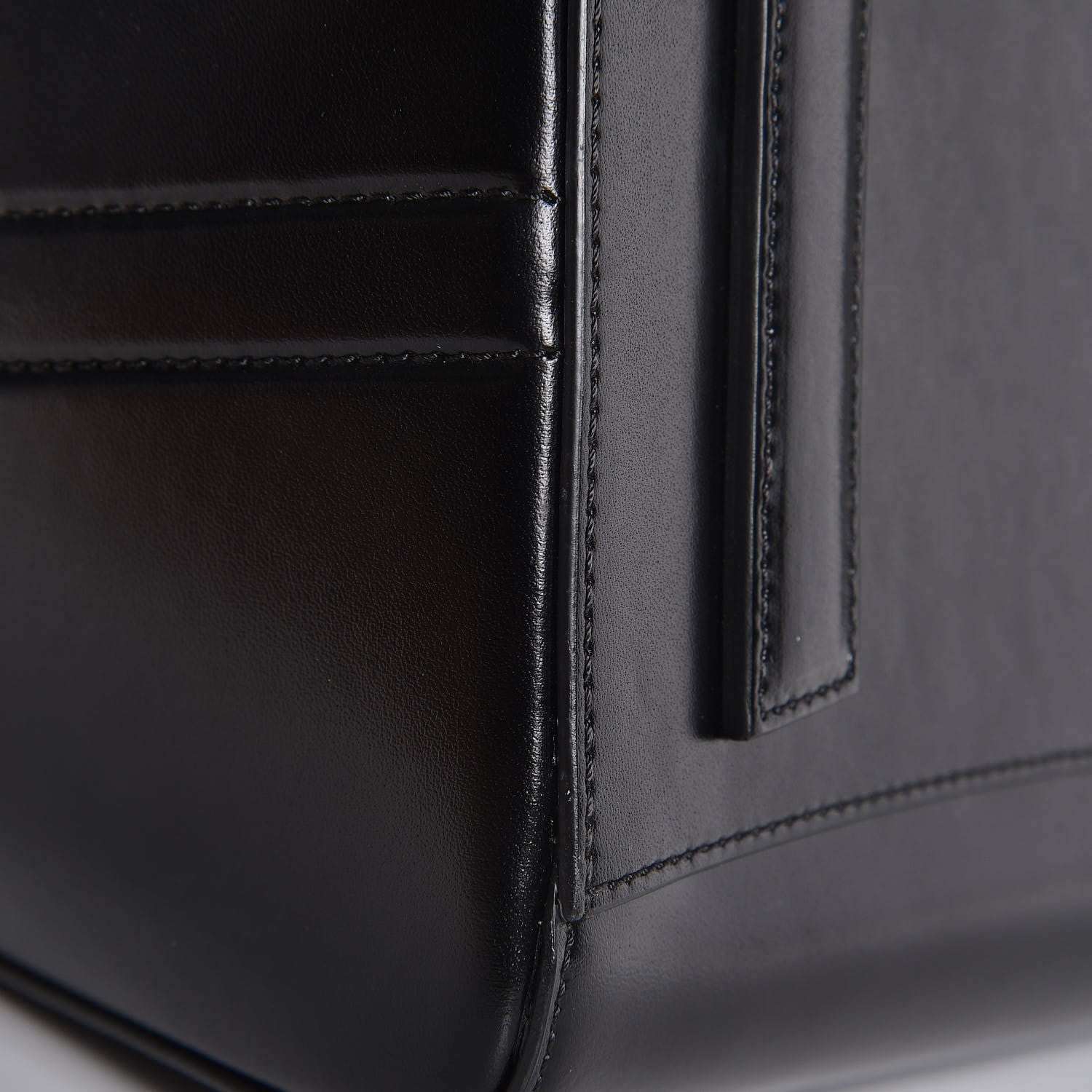 Givenchy Shiny Lord Calfskin Medium Antigona Black 10 of 13