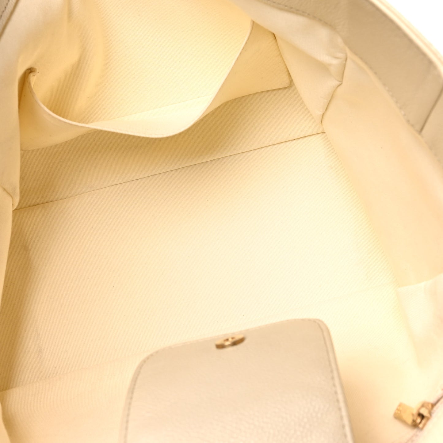 Caviar Quilted Small Trapezoid Chain Shopping Tote Ivory