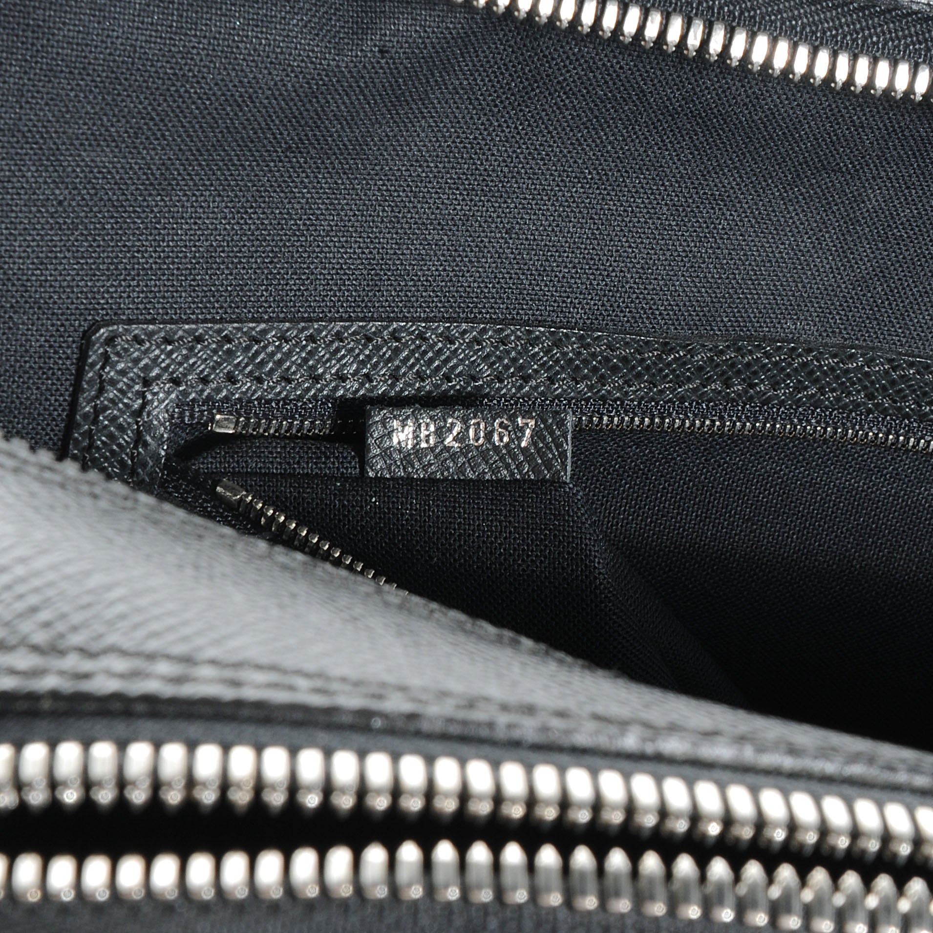Louis Vuitton Taiga Alexander Briefcase Slate 8 of 8