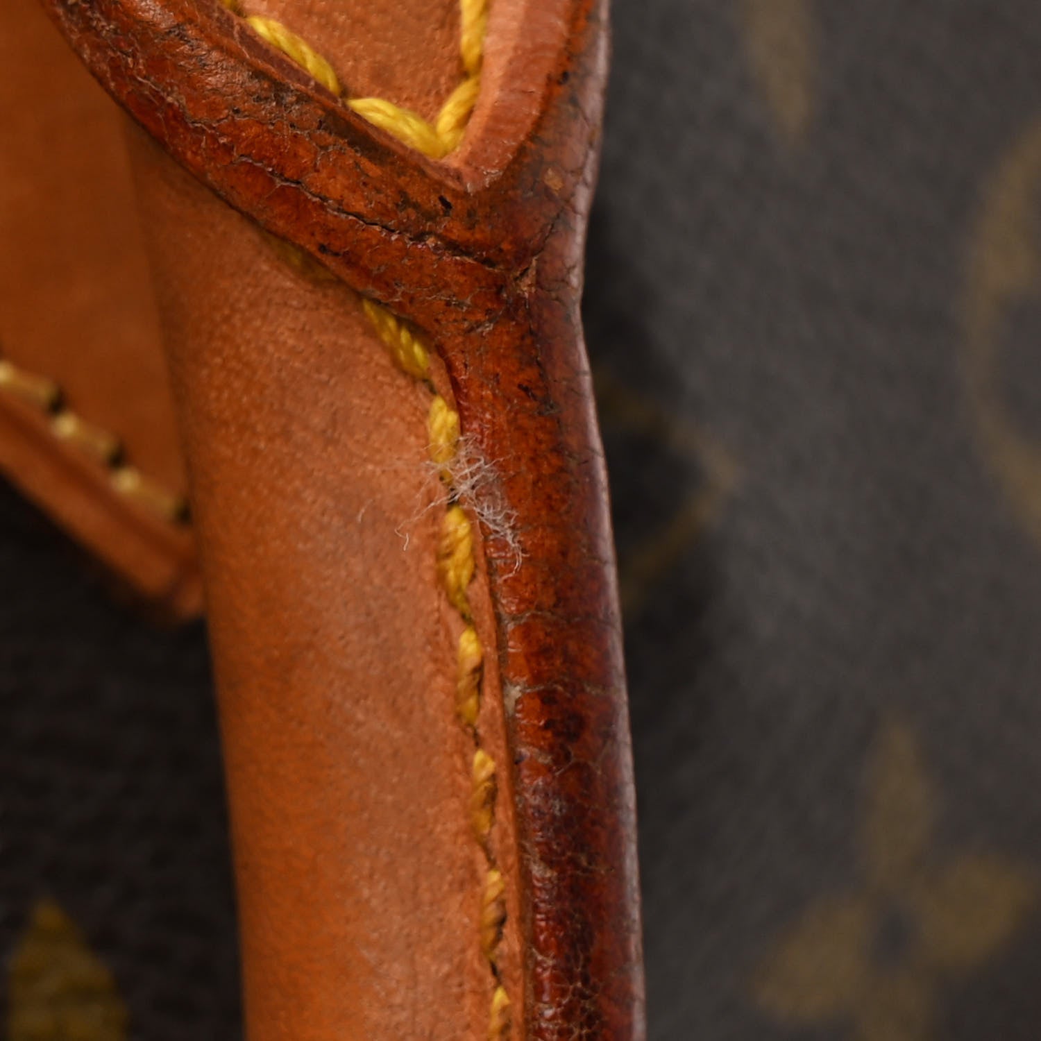 Louis Vuitton Monogram Sac Plat 12 of 15