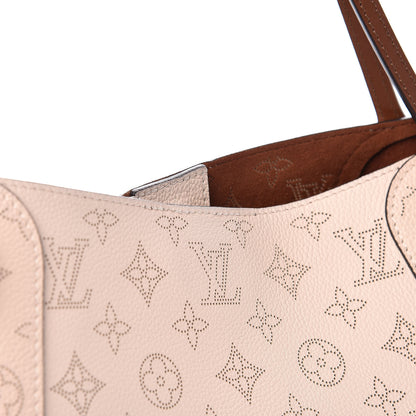 Louis Vuitton Mahina Hina MM Cream 11 of 14