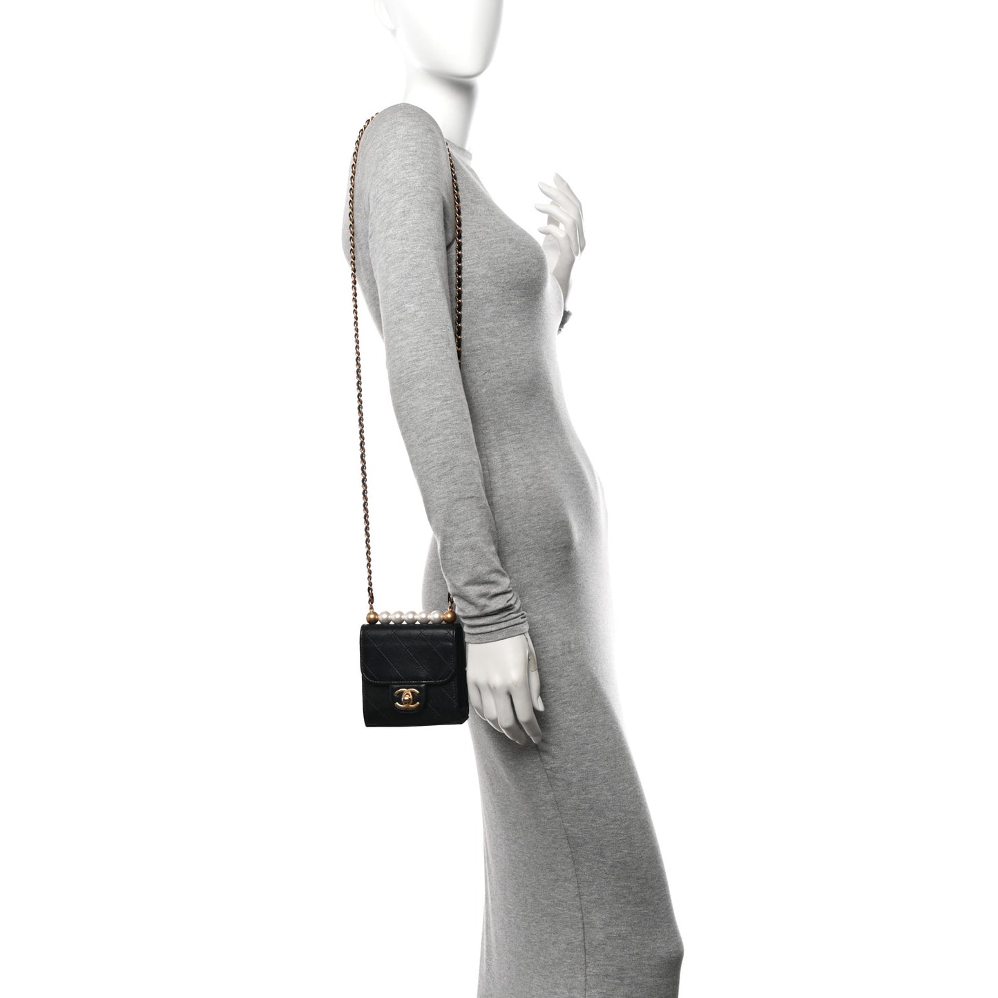 Goatskin Chic Pearls Clutch On Chain Black